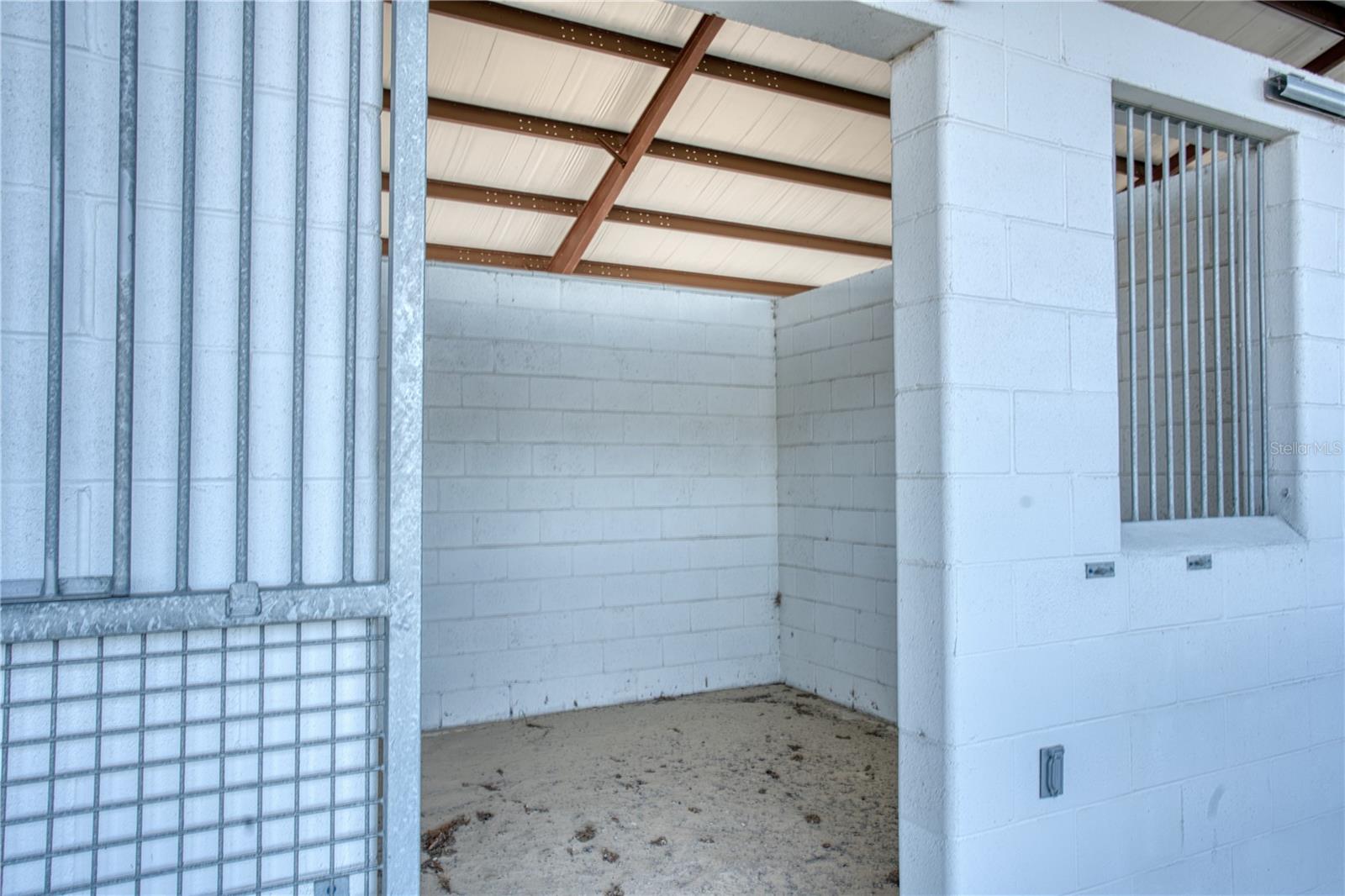 Image 32 of 76 For 1345 155 Place