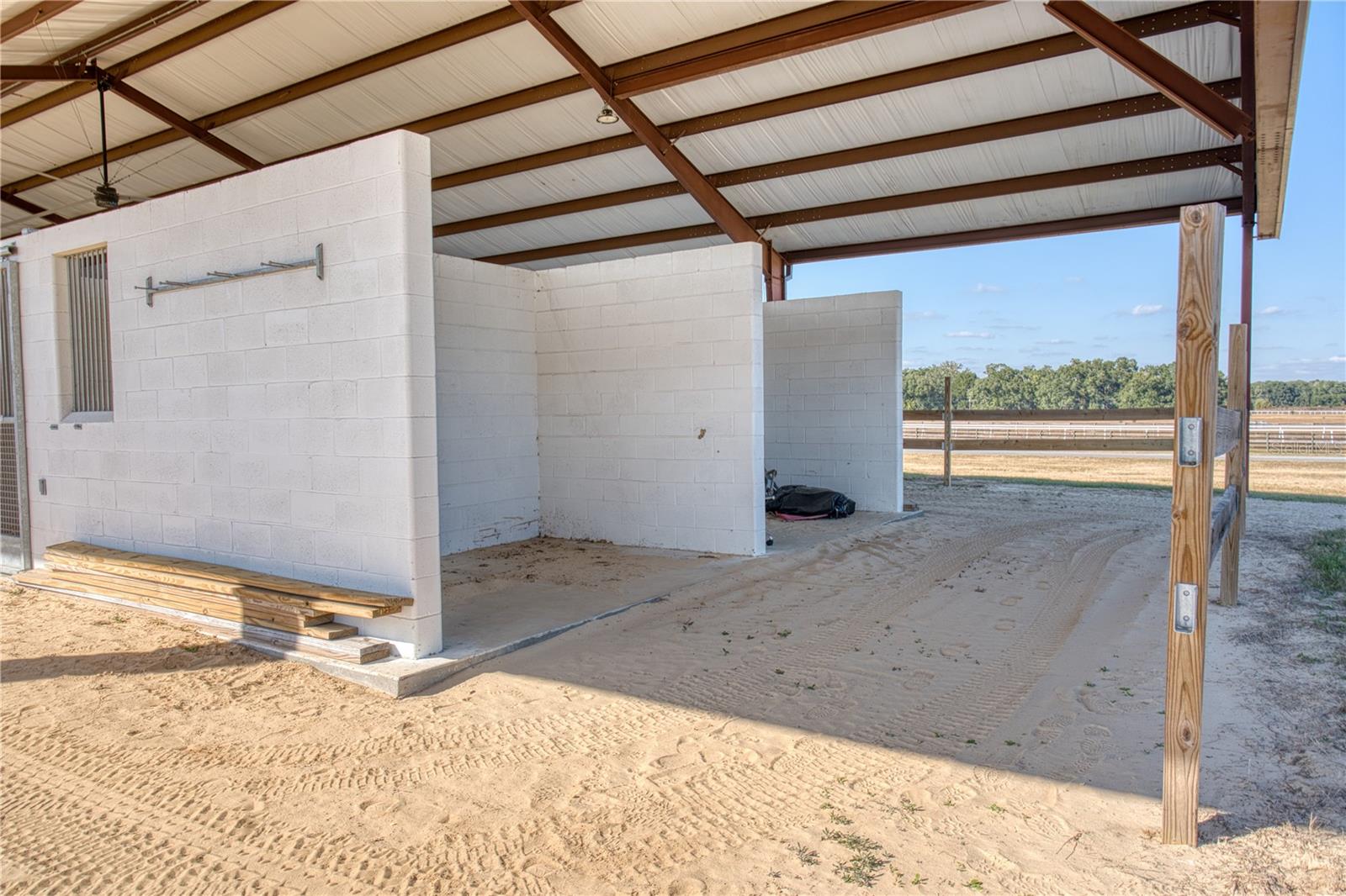 Image 35 of 76 For 1345 155 Place