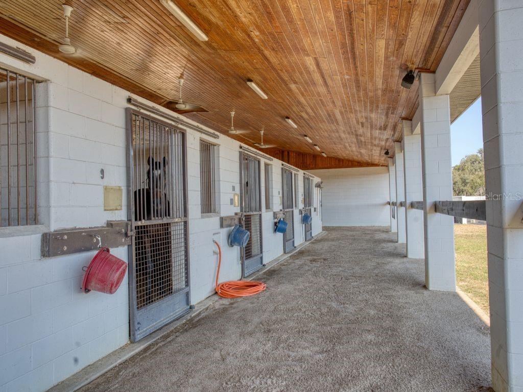 Image 44 of 76 For 1345 155 Place