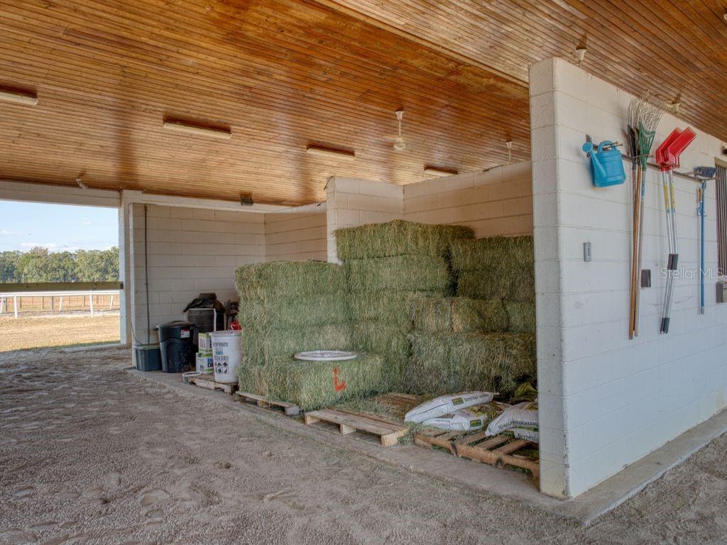 Image 45 of 76 For 1345 155 Place