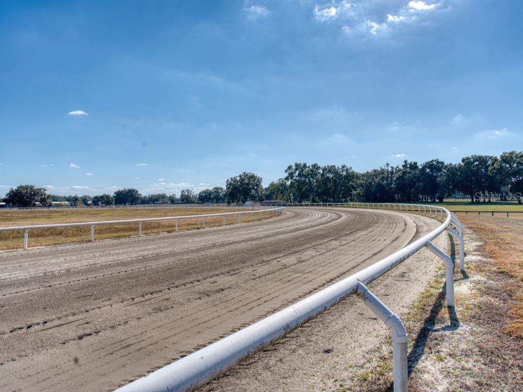 Image 47 of 76 For 1345 155 Place