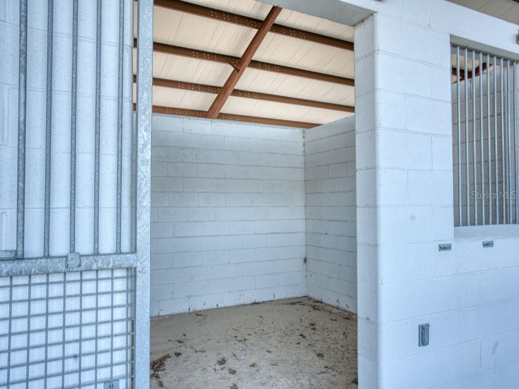 Image 52 of 76 For 1345 155 Place