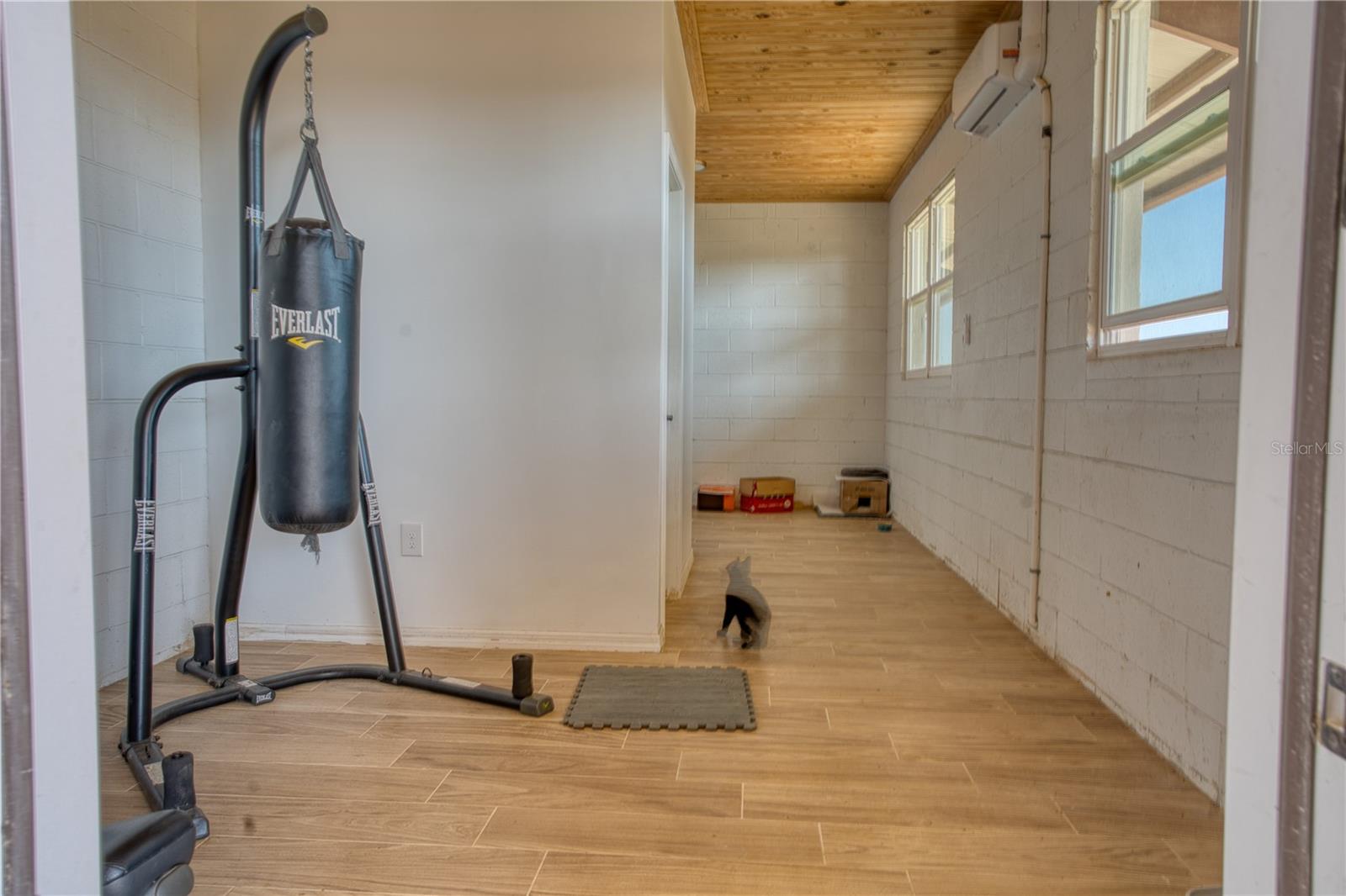 Image 54 of 76 For 1345 155 Place