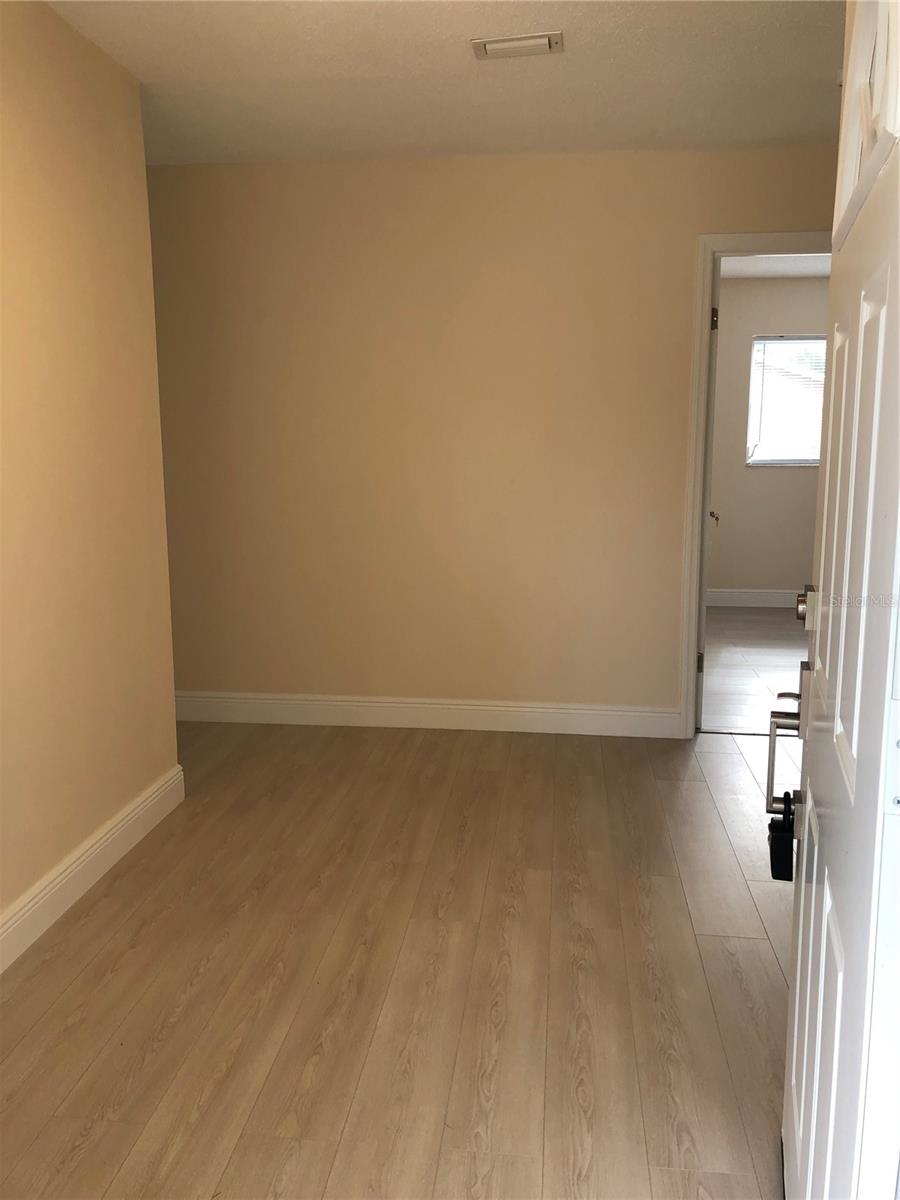 Image 4 of 27 For 603 Bahia Circle