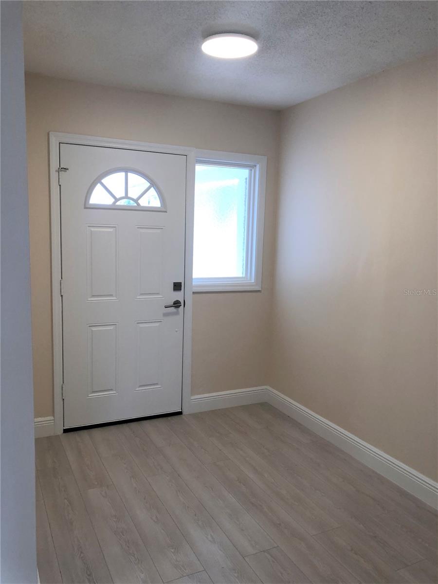 Image 5 of 27 For 603 Bahia Circle