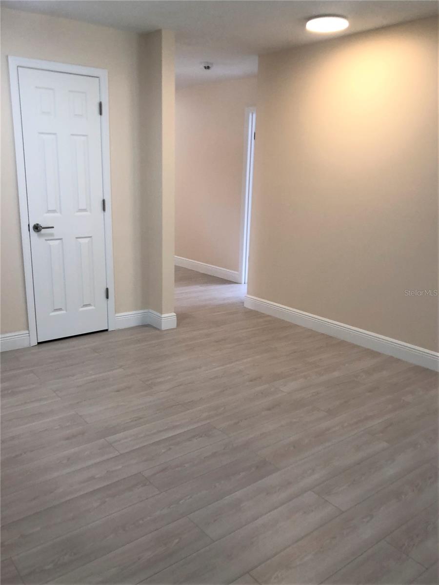 Image 7 of 27 For 603 Bahia Circle