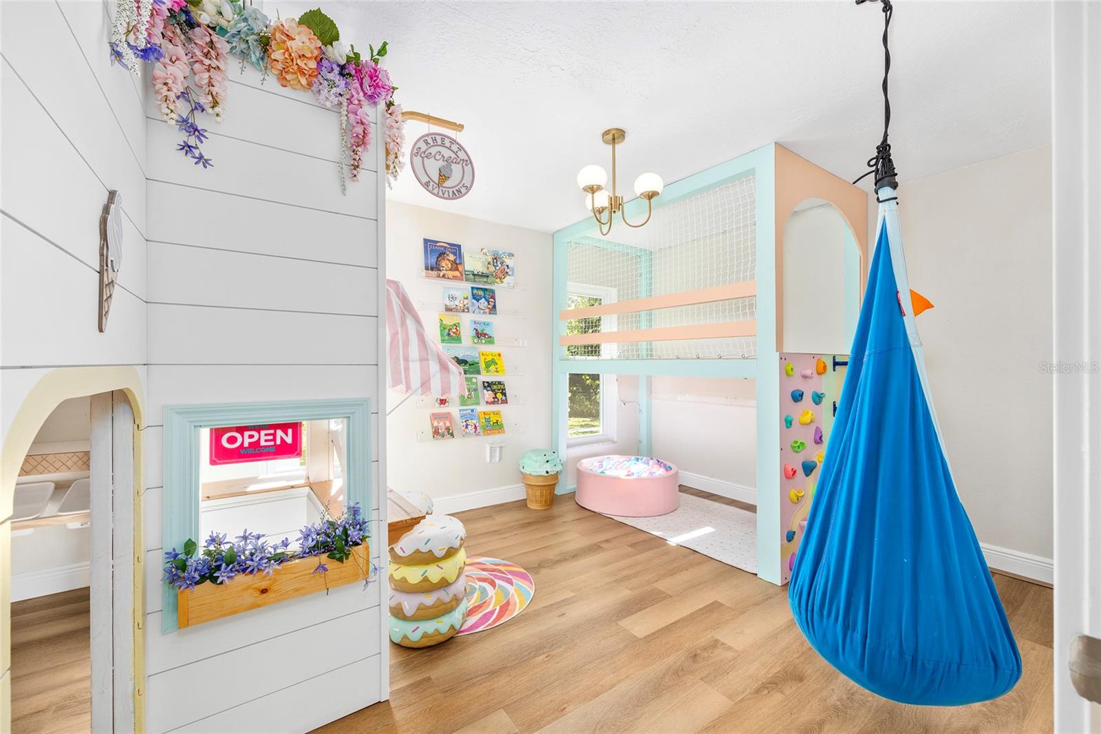 Image 28 of 60 For 541 35th Street