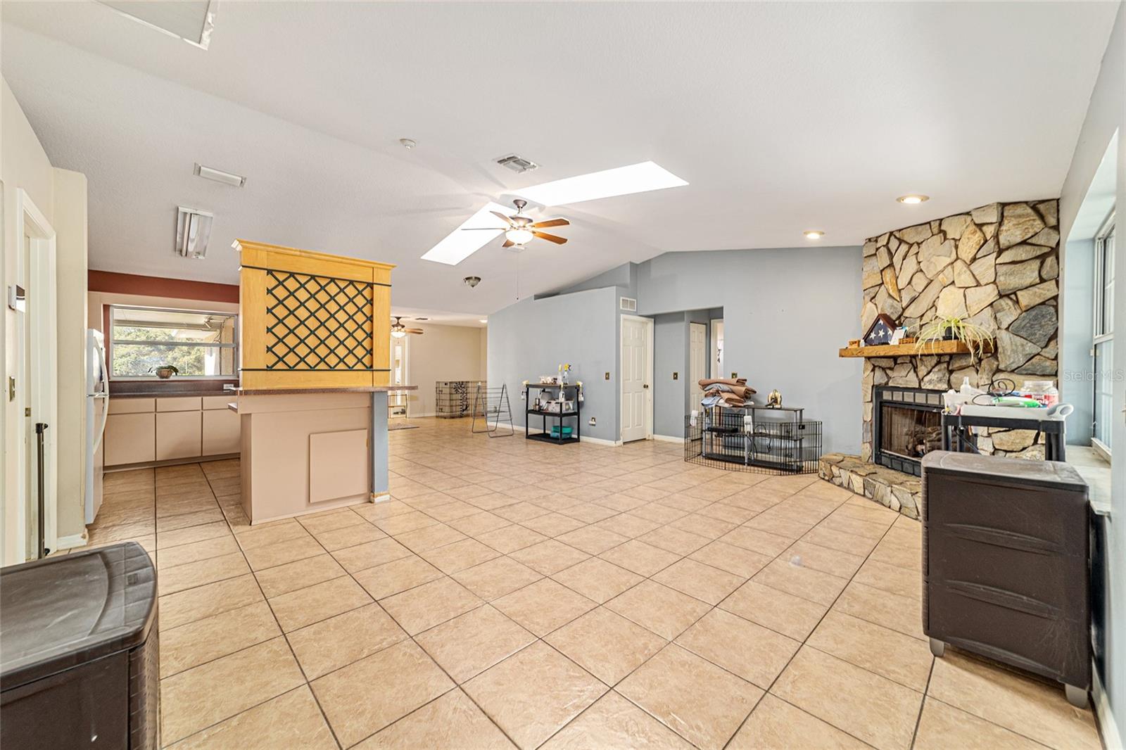 Image 14 of 90 For 4350 89th Avenue