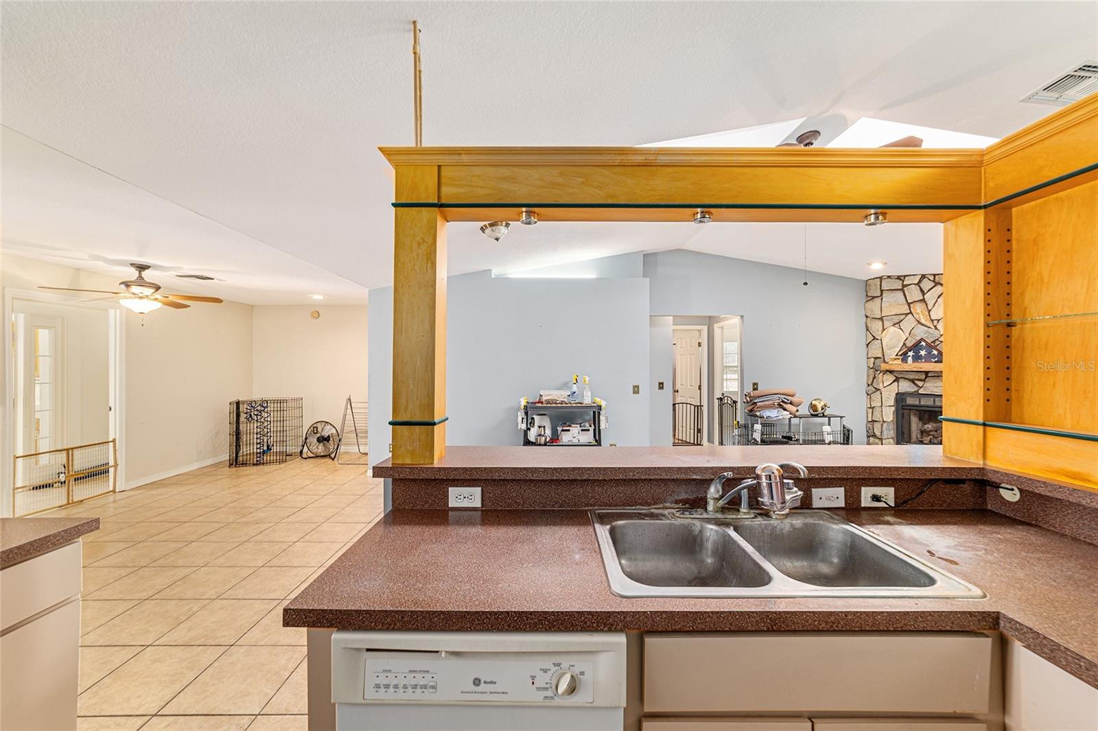 Image 33 of 90 For 4350 89th Avenue