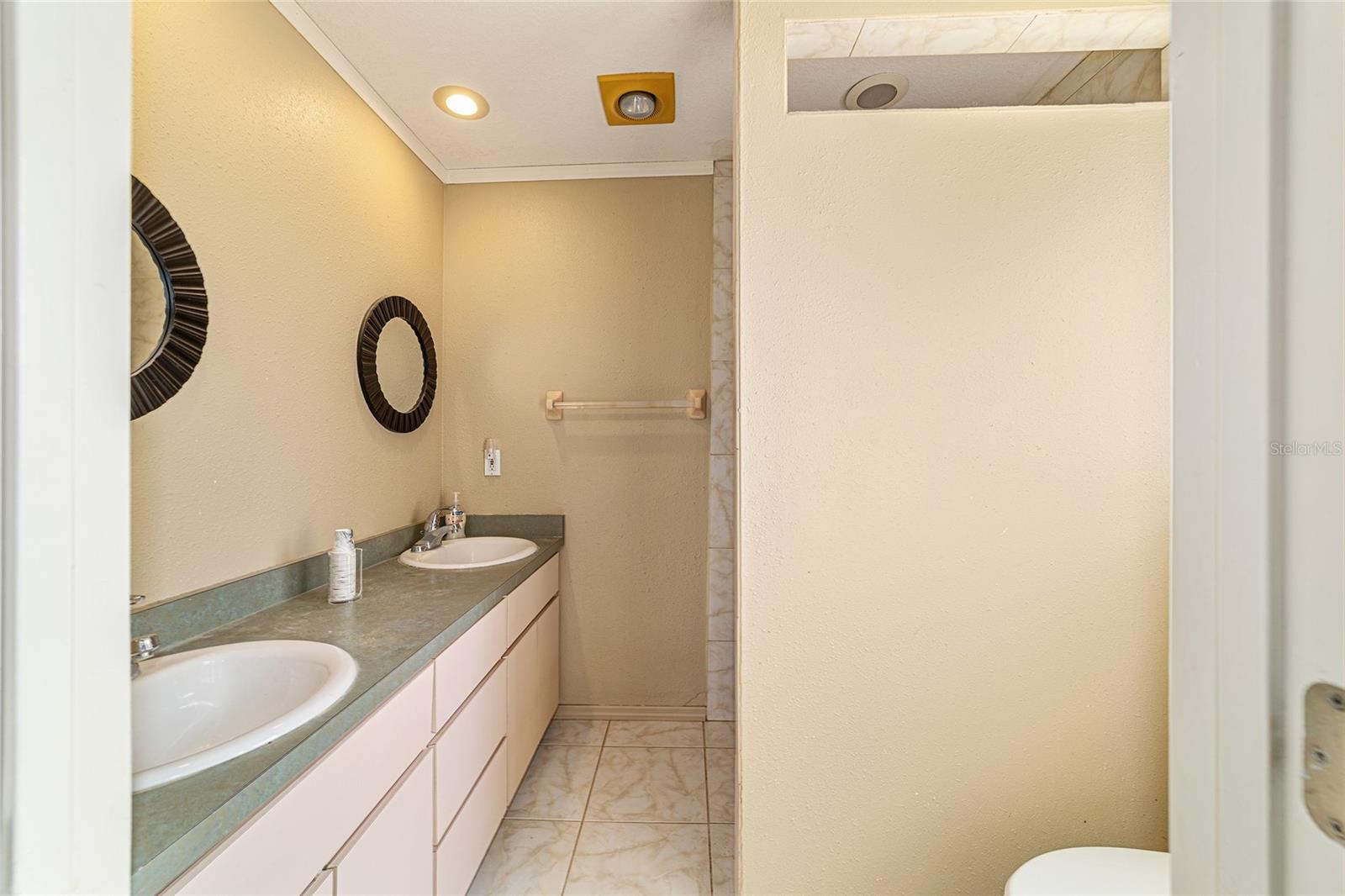 Image 41 of 90 For 4350 89th Avenue