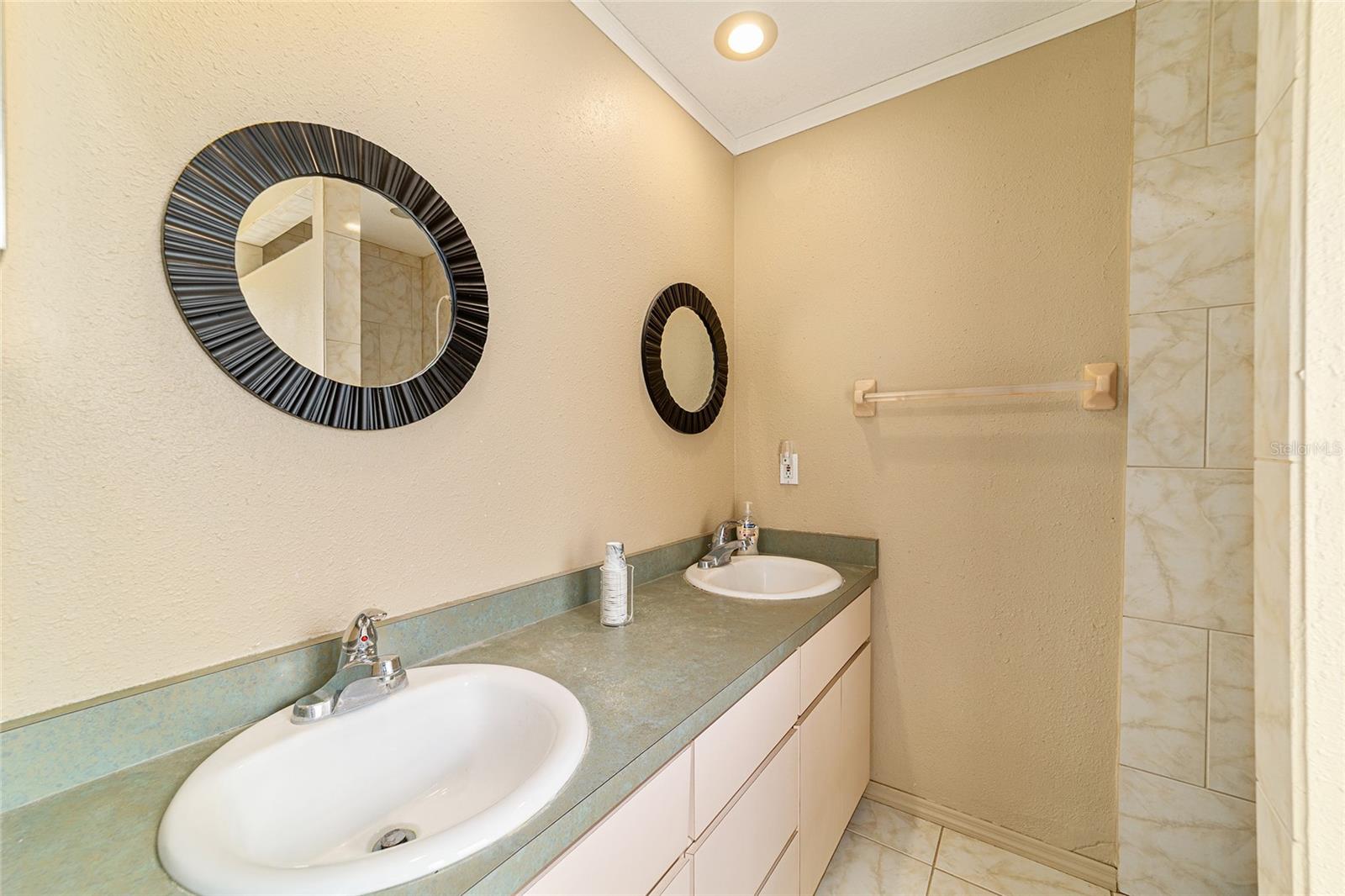 Image 42 of 90 For 4350 89th Avenue