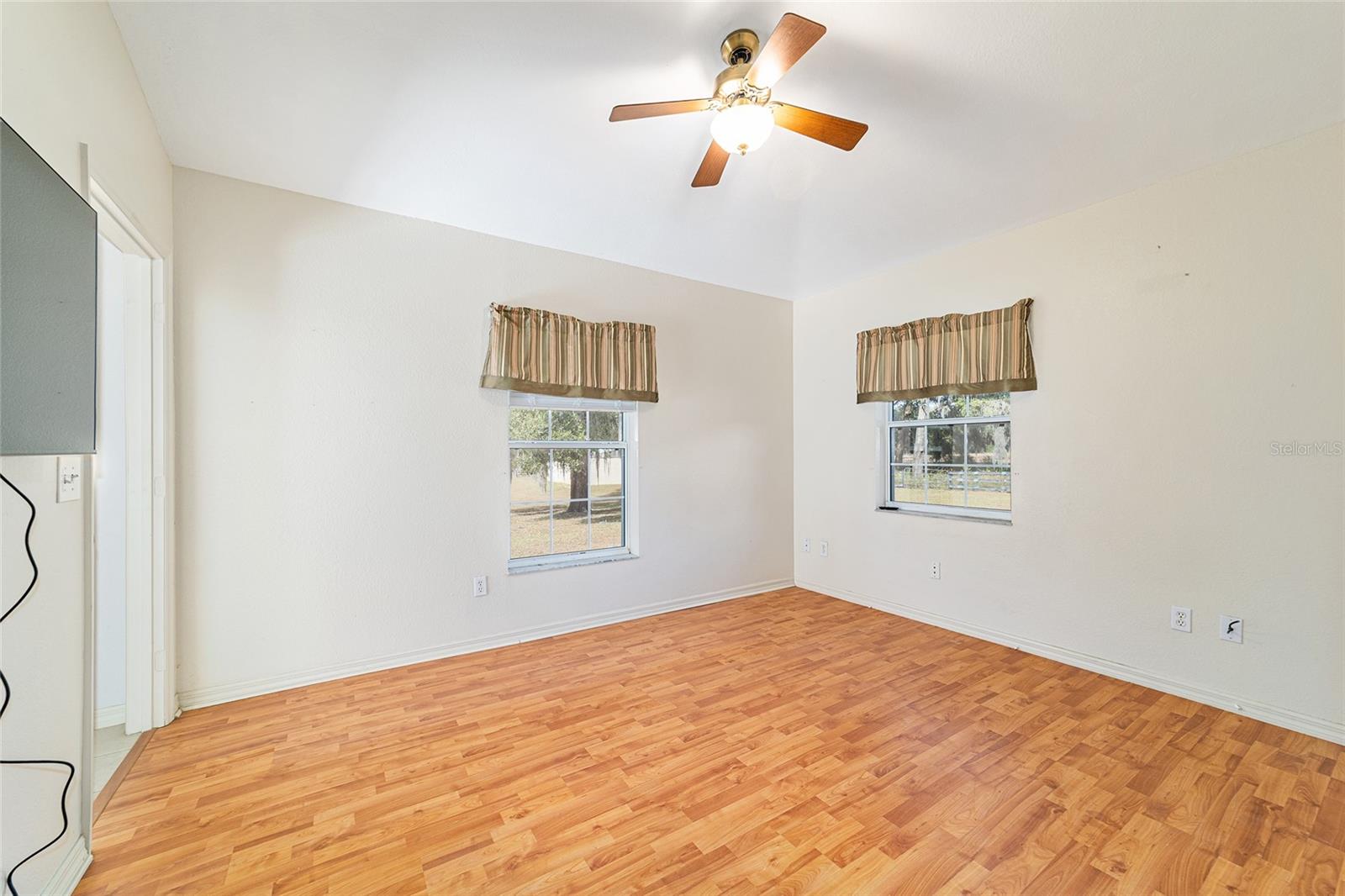 Image 59 of 90 For 4350 89th Avenue