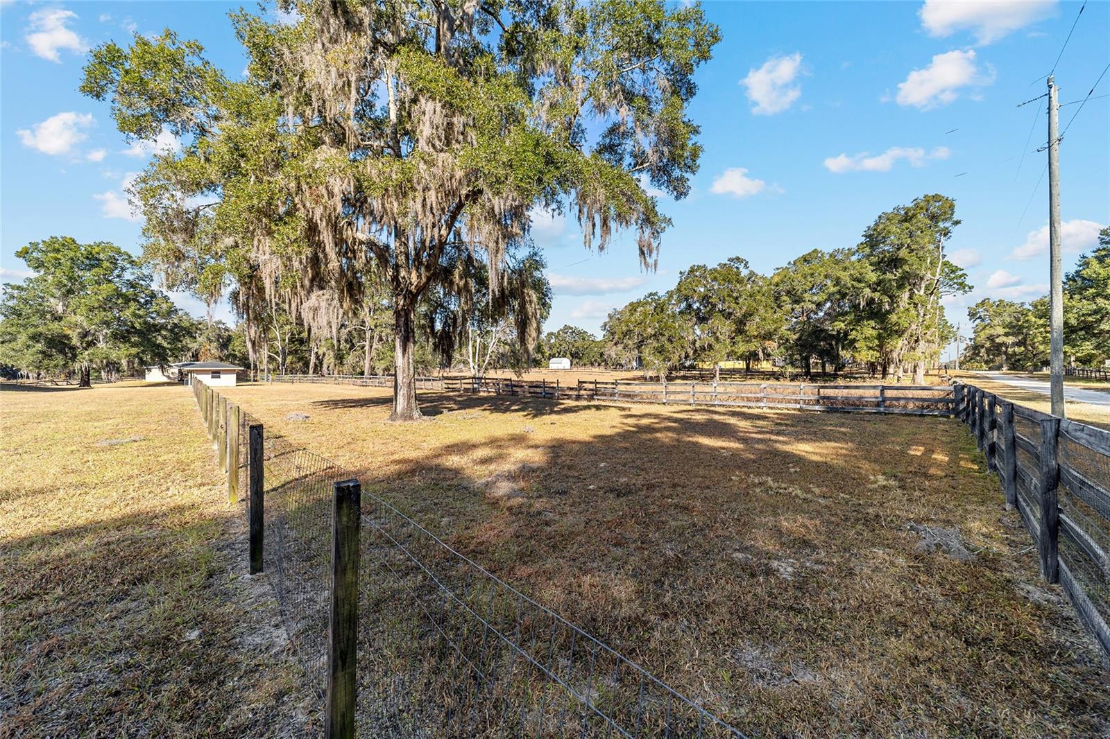 Image 6 of 90 For 4350 89th Avenue