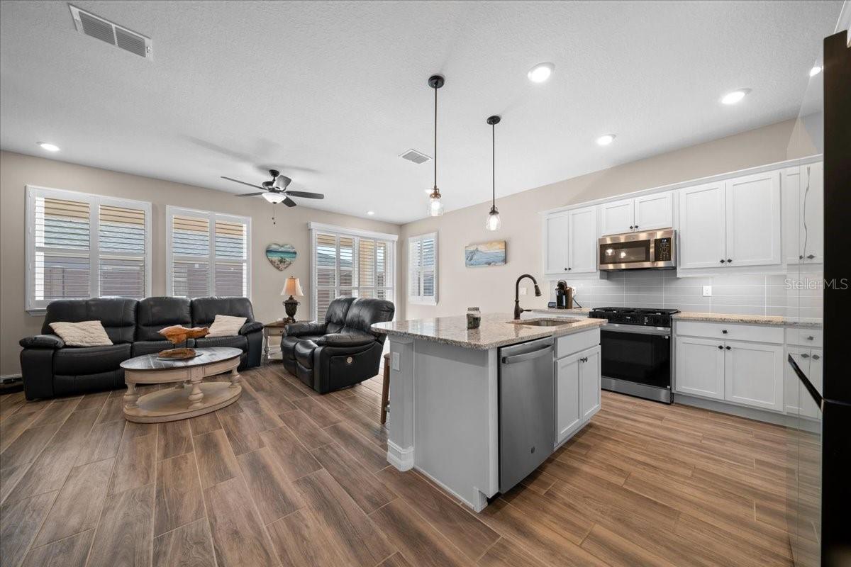 Image 6 of 50 For 5360 34th Street