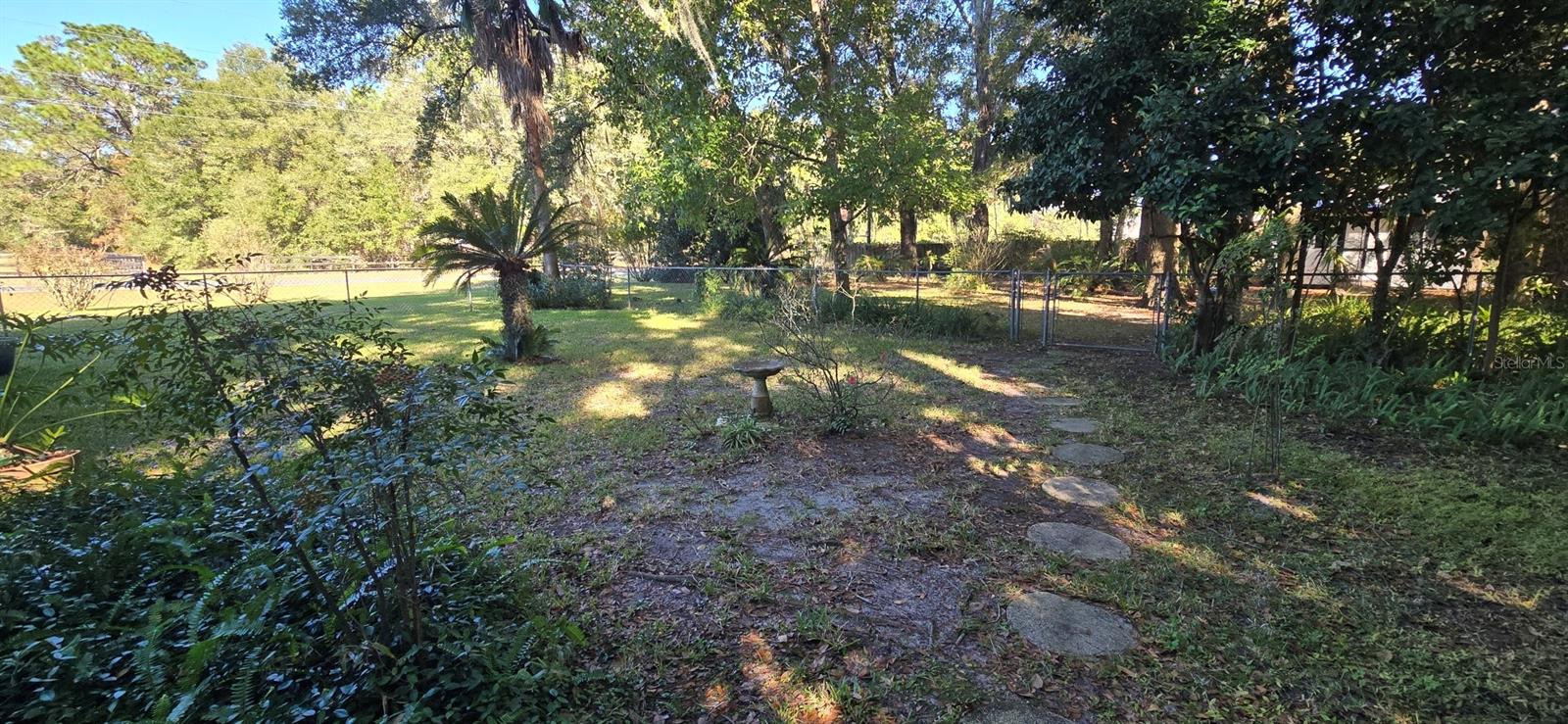 Image 6 of 20 For 10605 68 Terrace