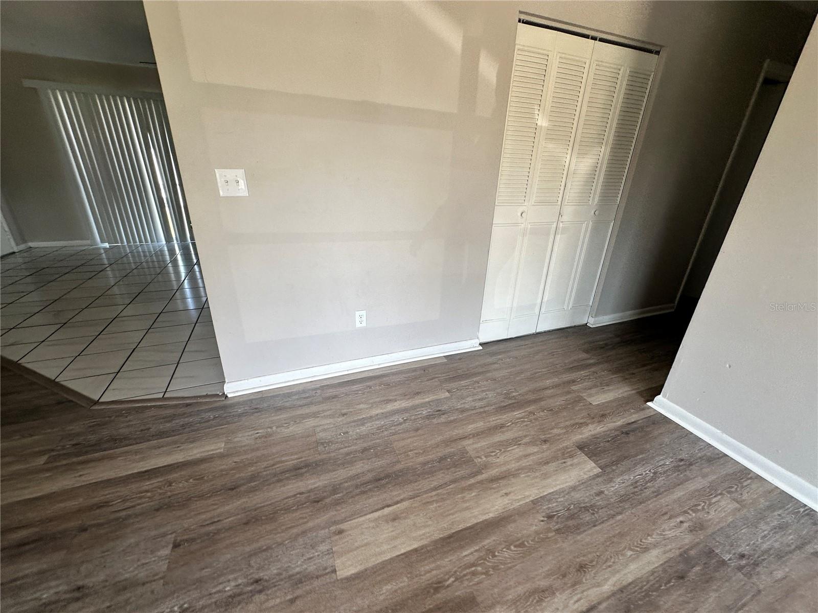 Image 3 of 12 For 469 Emerald Road