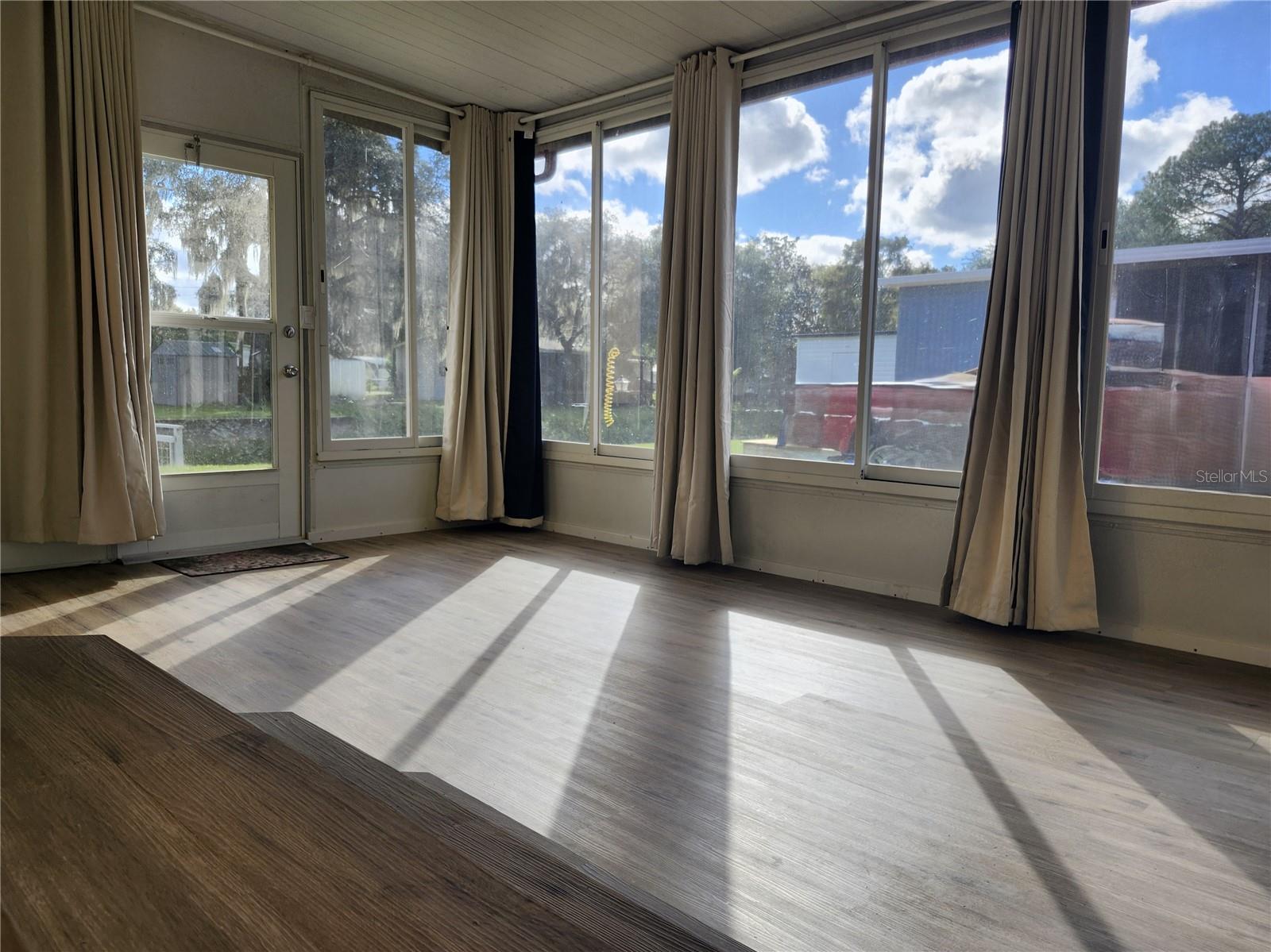 Image 4 of 35 For 10129 Bass Circle