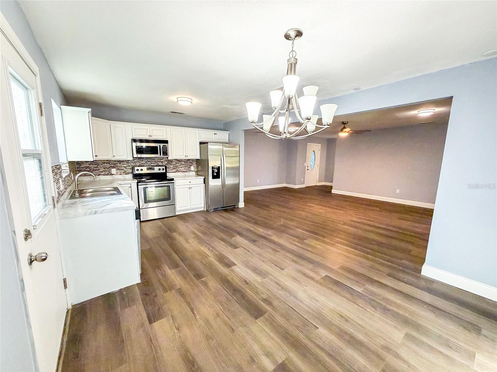 Image 10 of 19 For 1185 56th Court