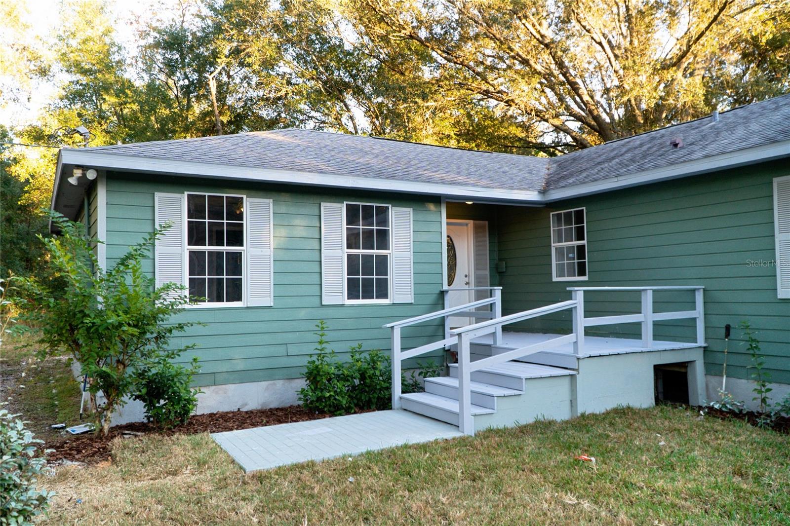 Image 7 of 19 For 1185 56th Court