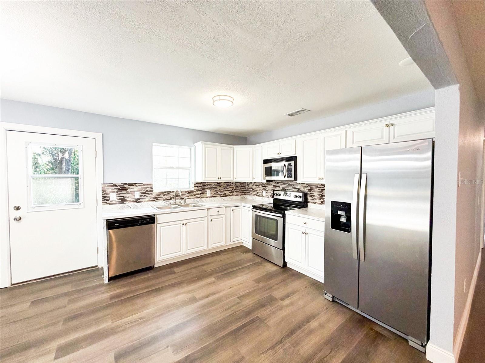 Image 8 of 19 For 1185 56th Court