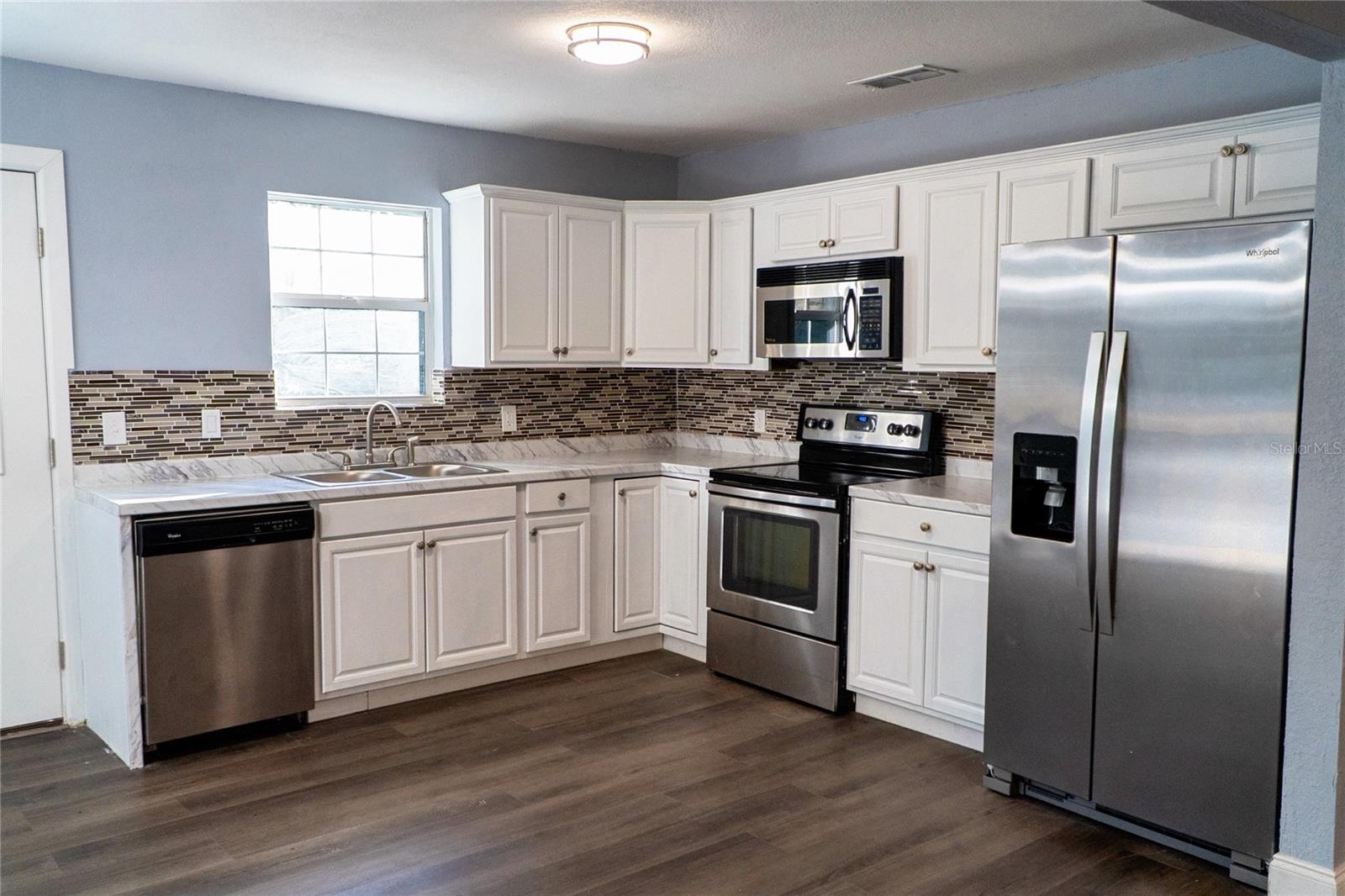 Image 9 of 19 For 1185 56th Court