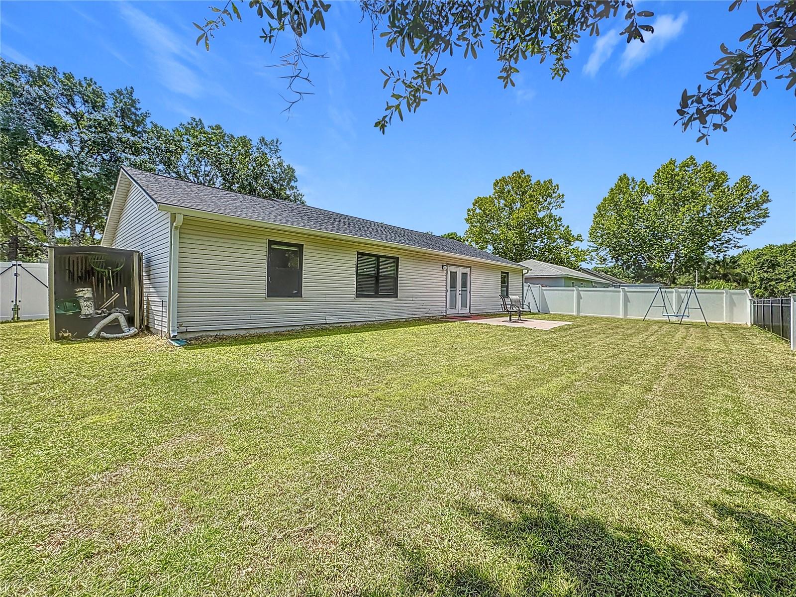 Image 21 of 24 For 1080 Riviera Boulevard