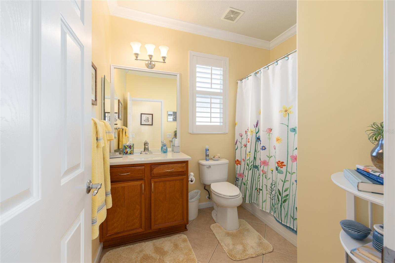 Image 13 of 84 For 9479 71st Loop