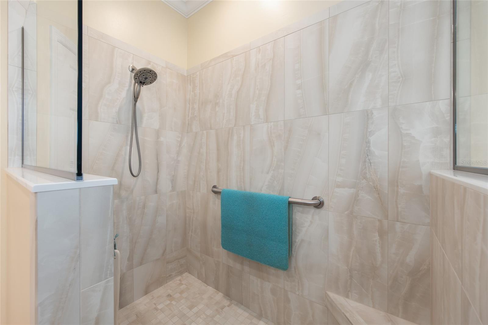 Image 23 of 84 For 9479 71st Loop