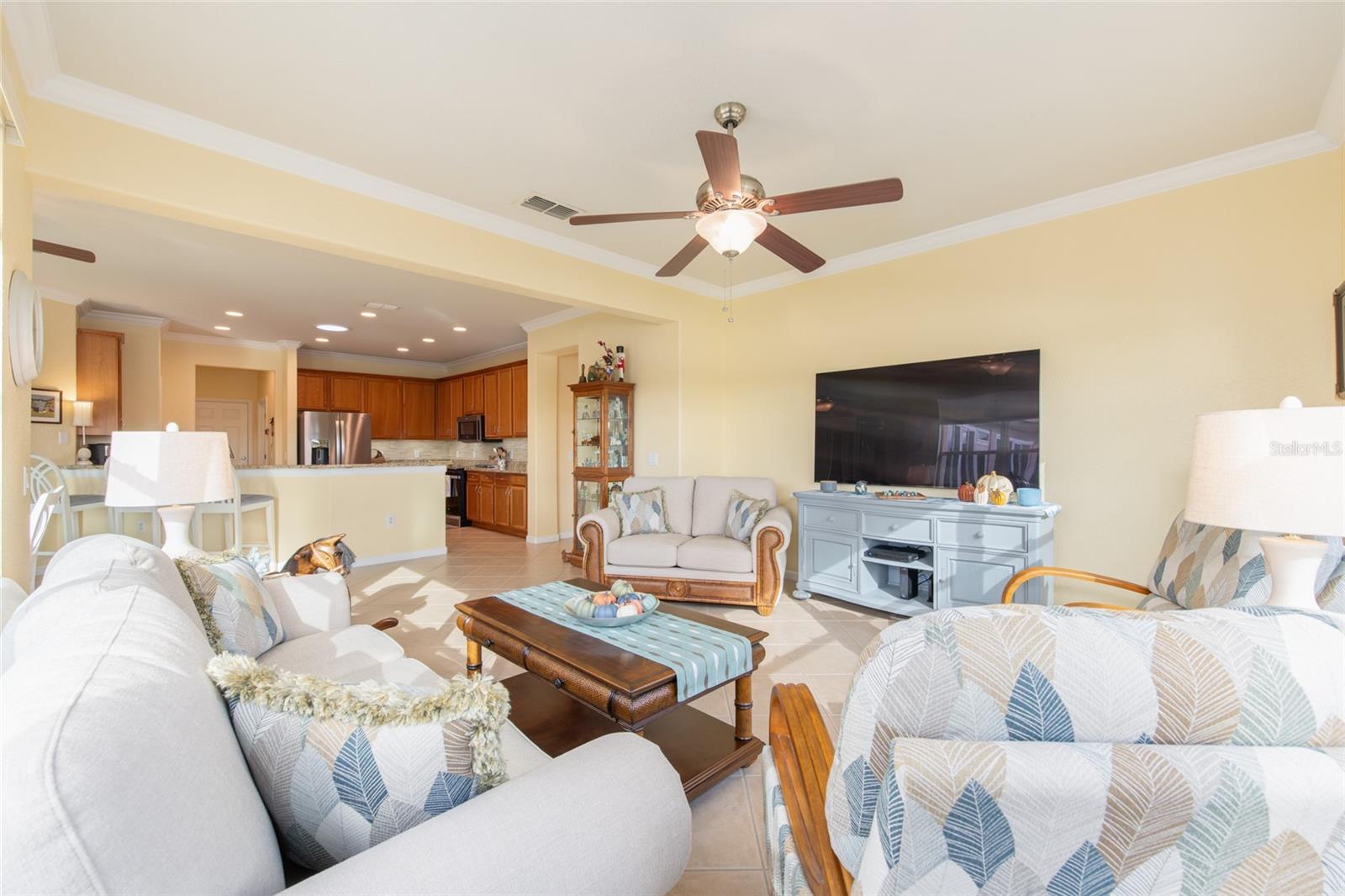 Image 44 of 84 For 9479 71st Loop