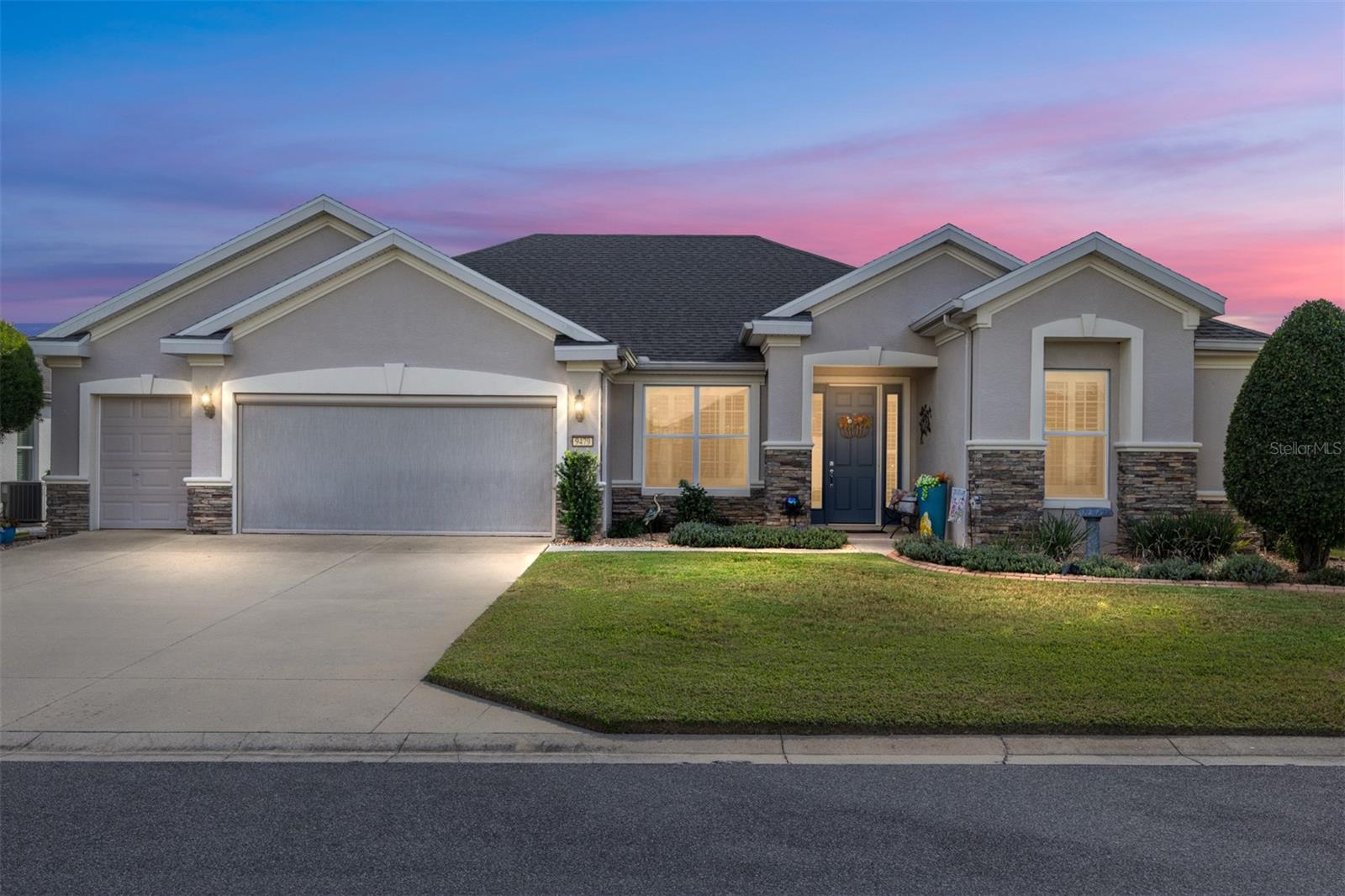 Image 7 of 84 For 9479 71st Loop