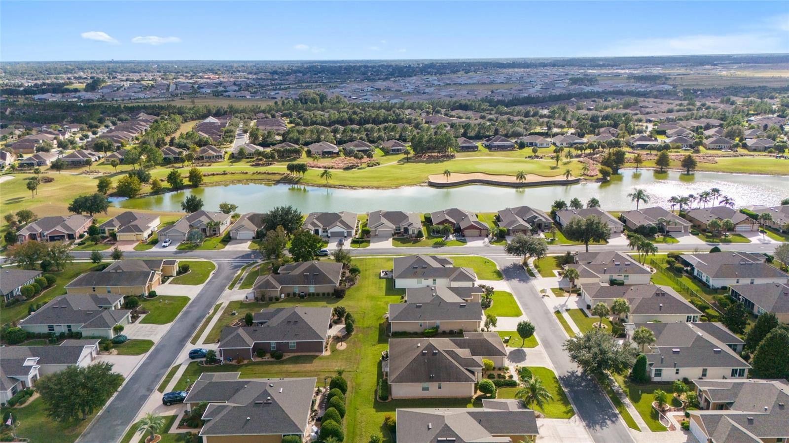 Image 72 of 84 For 9479 71st Loop