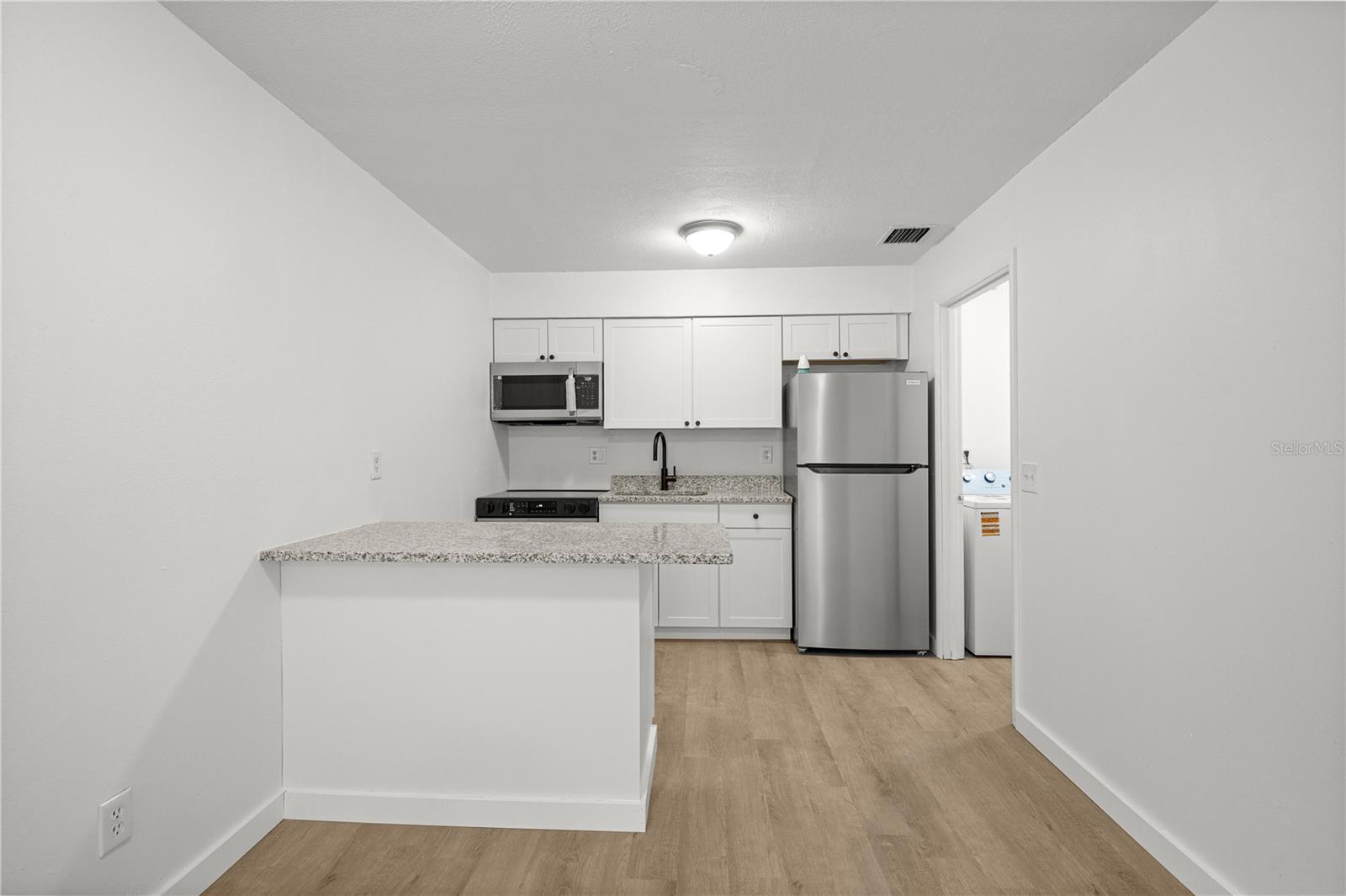 Image 11 of 55 For 2931 52nd (all Units) Avenue