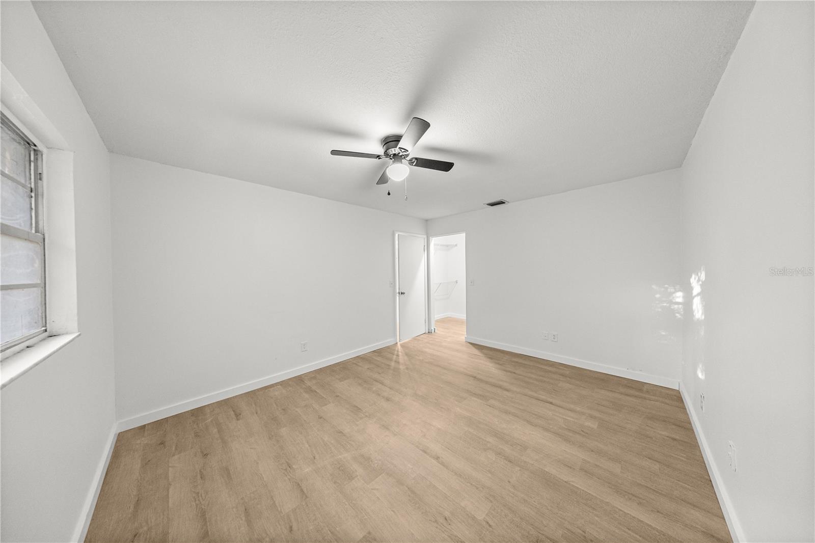 Image 19 of 55 For 2931 52nd (all Units) Avenue