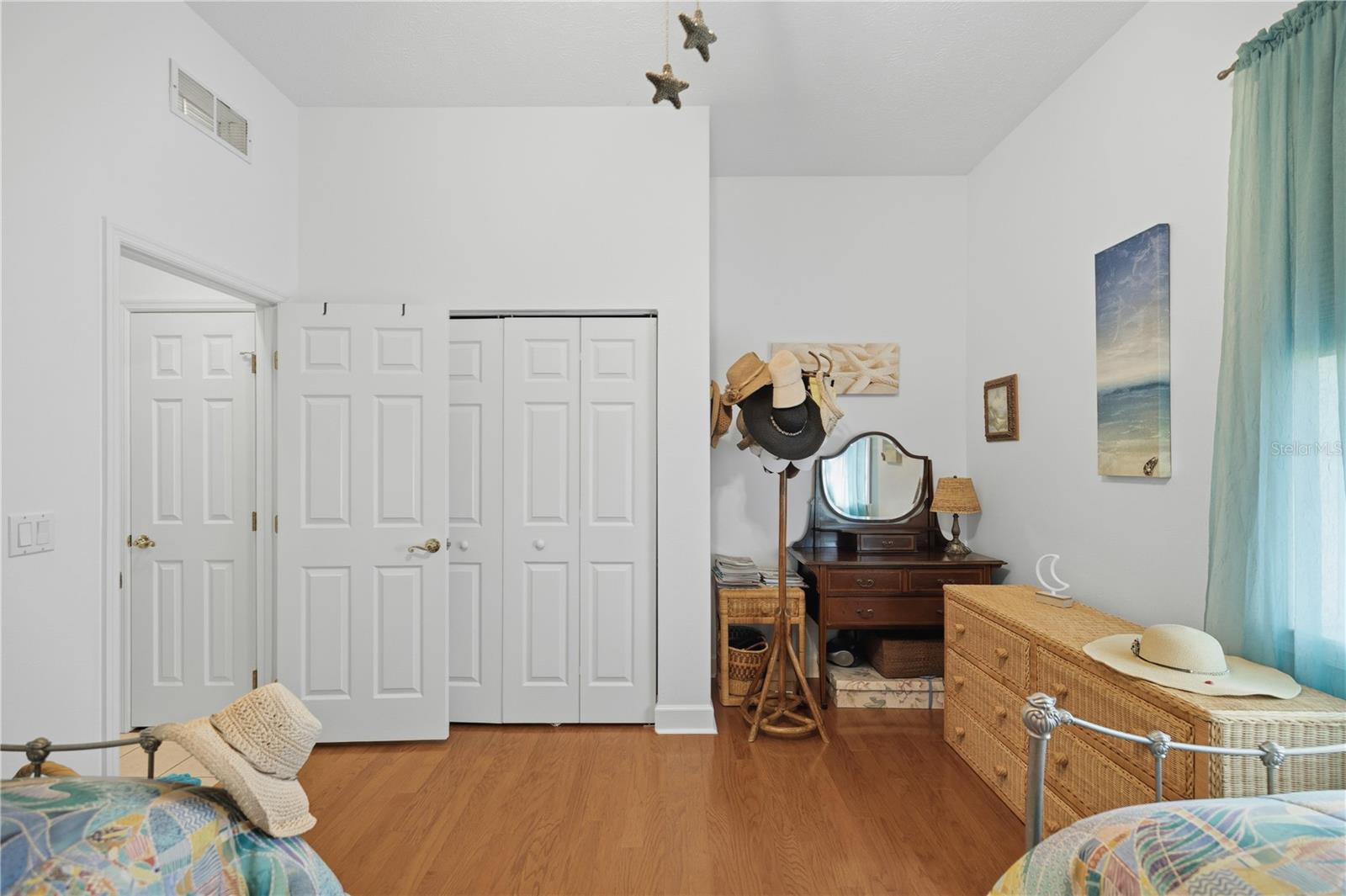 Image 27 of 48 For 700 89th Terrace