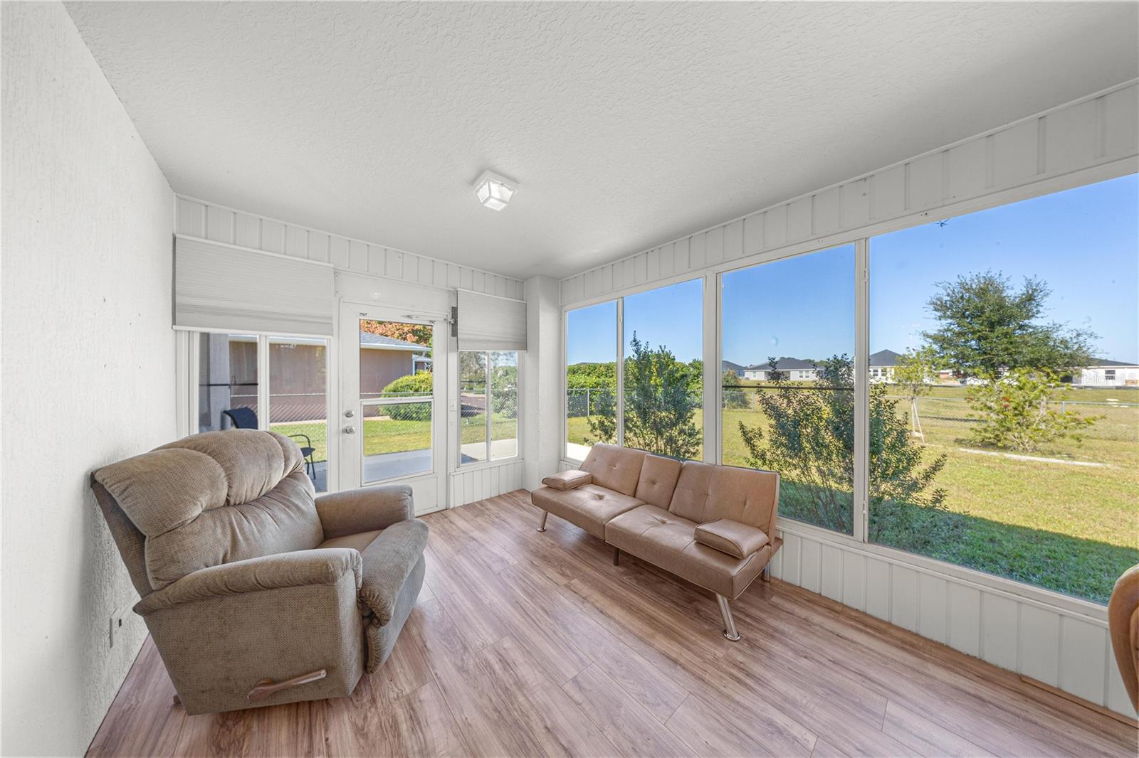 Image 29 of 32 For 6159 98th Loop