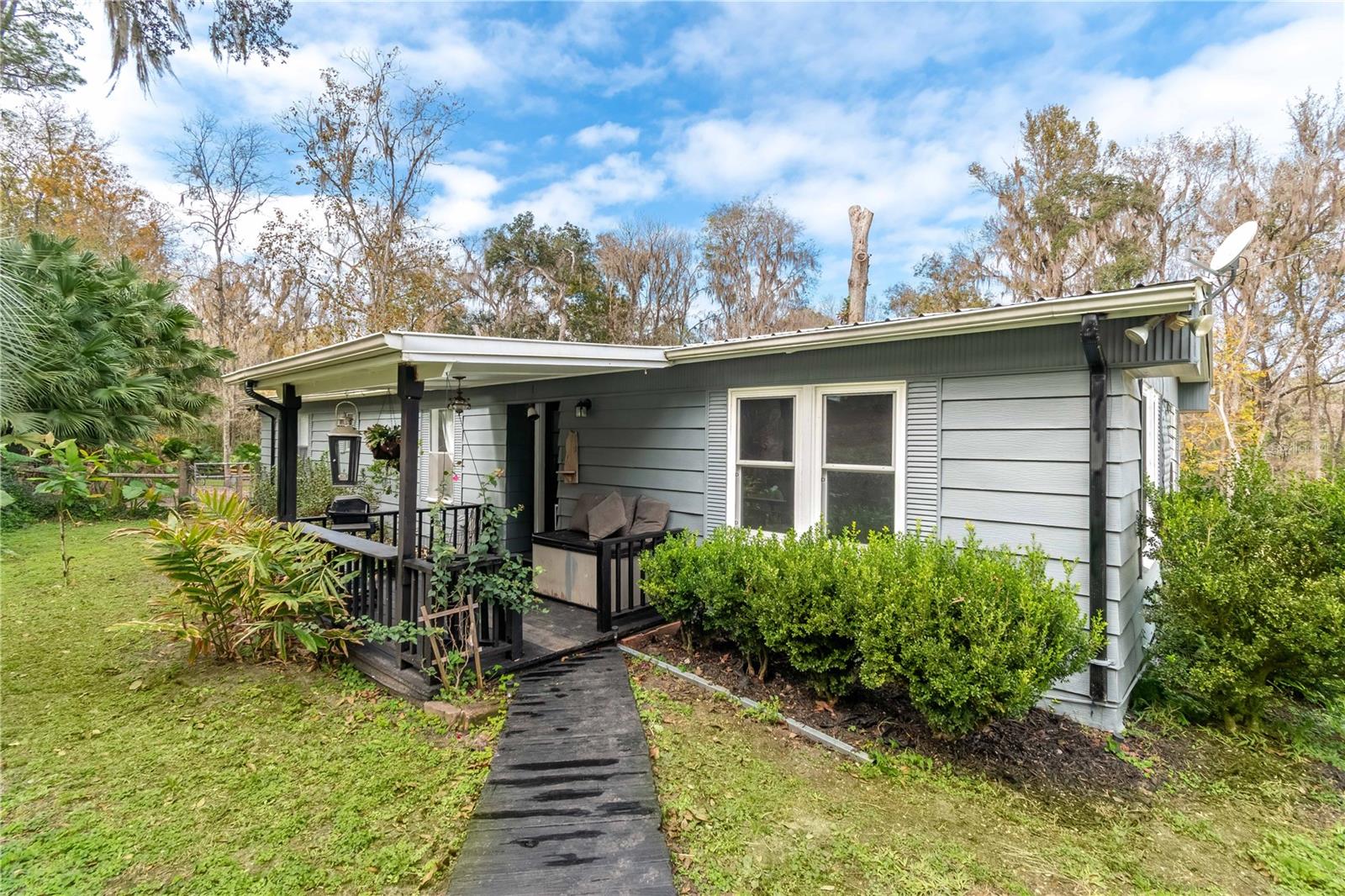 Image 3 of 95 For 22924 91st Court Road