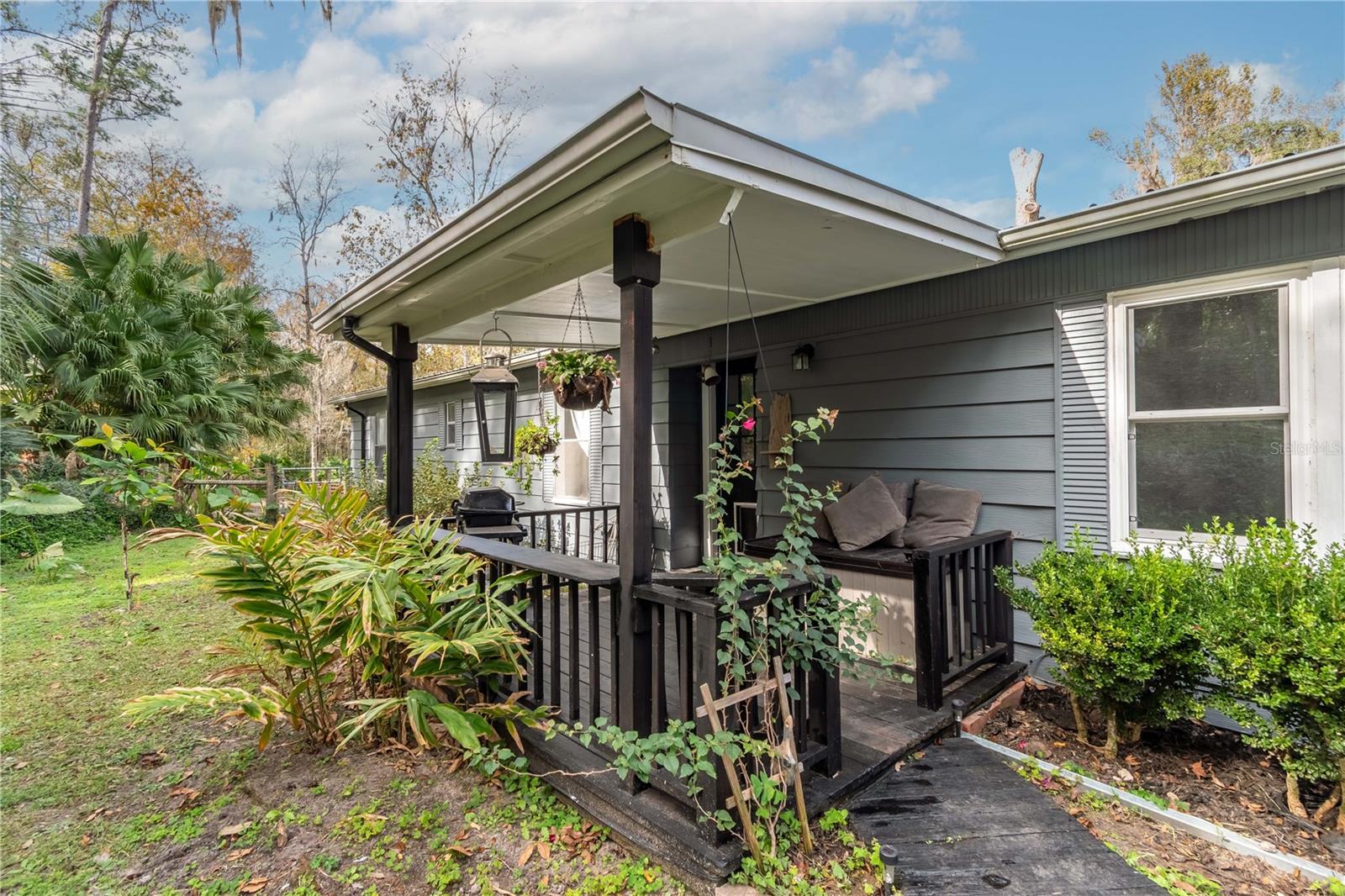 Image 7 of 95 For 22924 91st Court Road