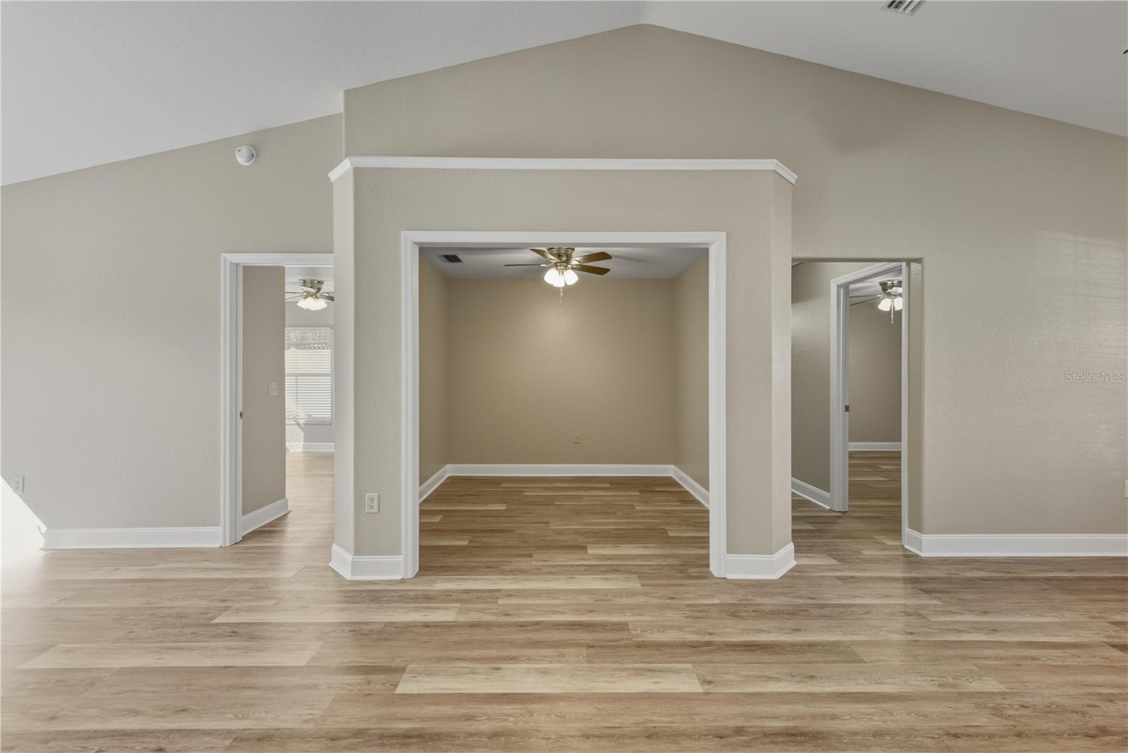 Image 6 of 24 For 781 Marion Oaks Pass