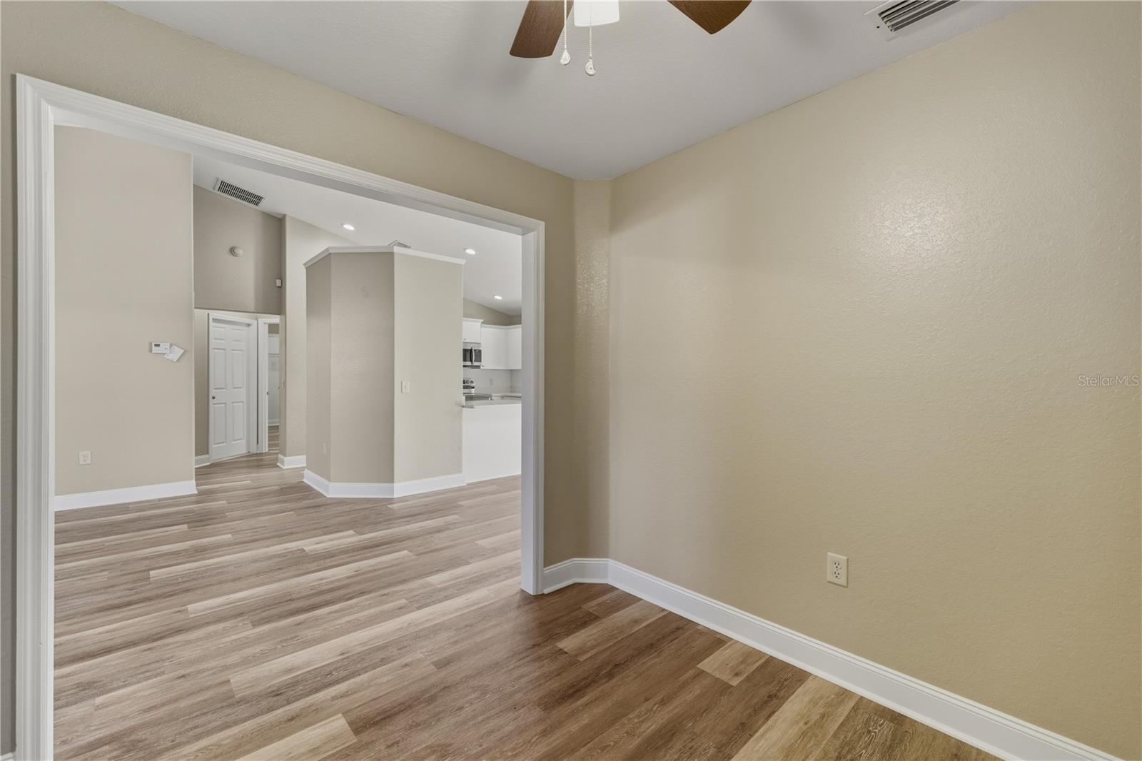 Image 7 of 24 For 781 Marion Oaks Pass