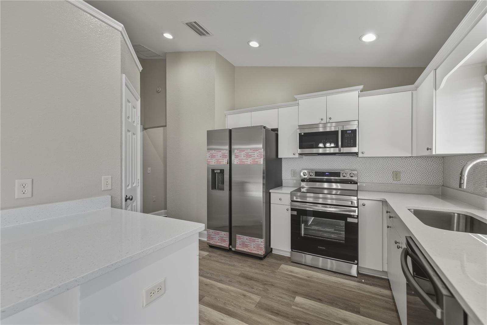 Image 9 of 24 For 781 Marion Oaks Pass