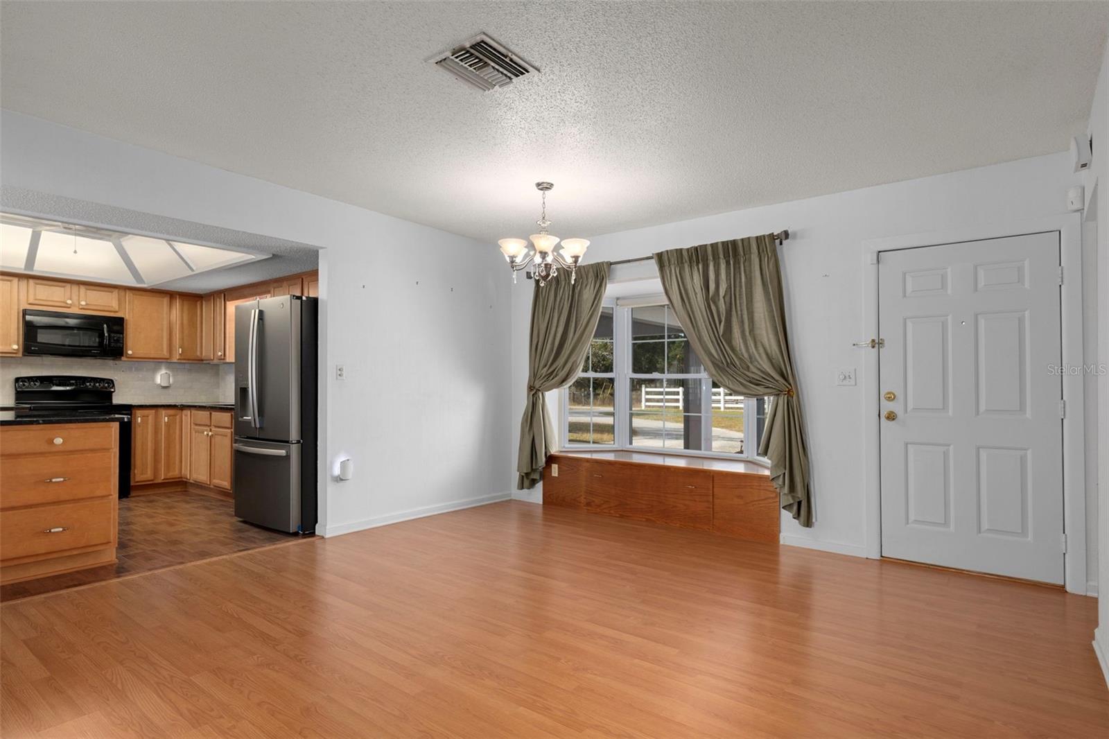 Image 19 of 55 For 649 West Bend Point