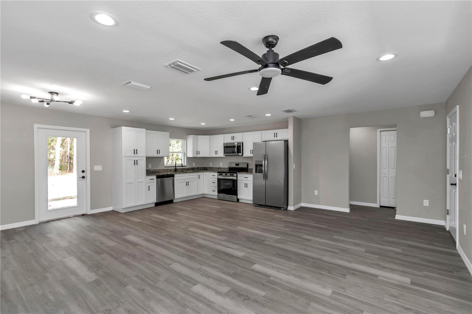 Image 5 of 23 For 2556 152nd Avenue