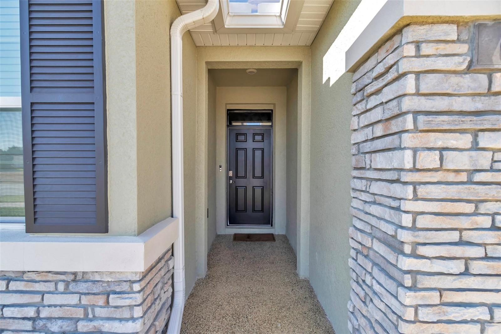 Image 18 of 67 For 8872 63rd Ave