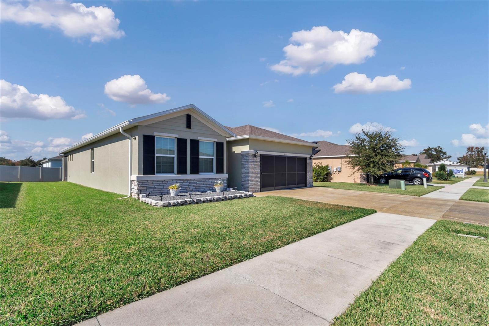 Image 4 of 67 For 8872 63rd Ave