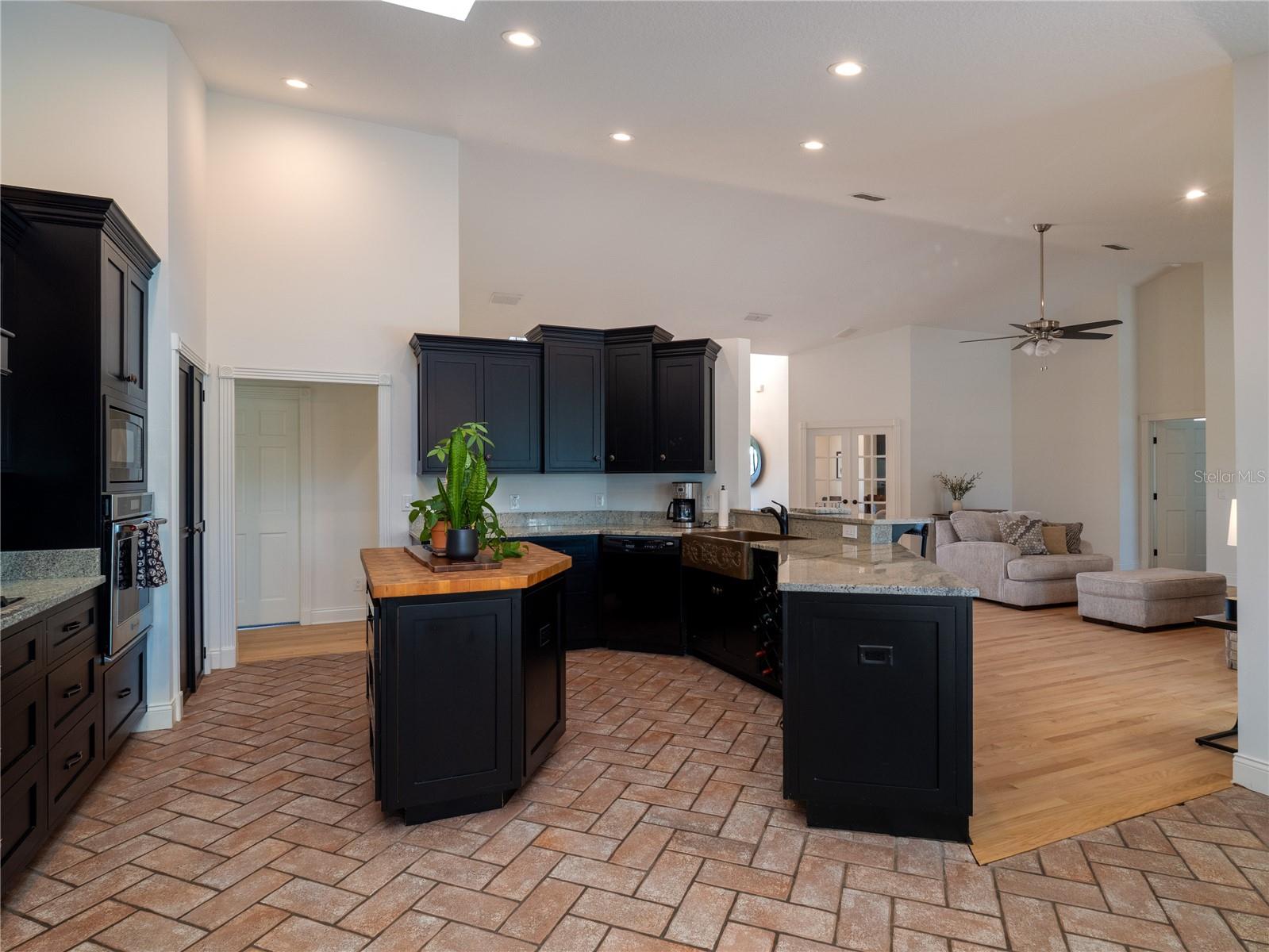 Image 9 of 35 For 7335 Highway 225