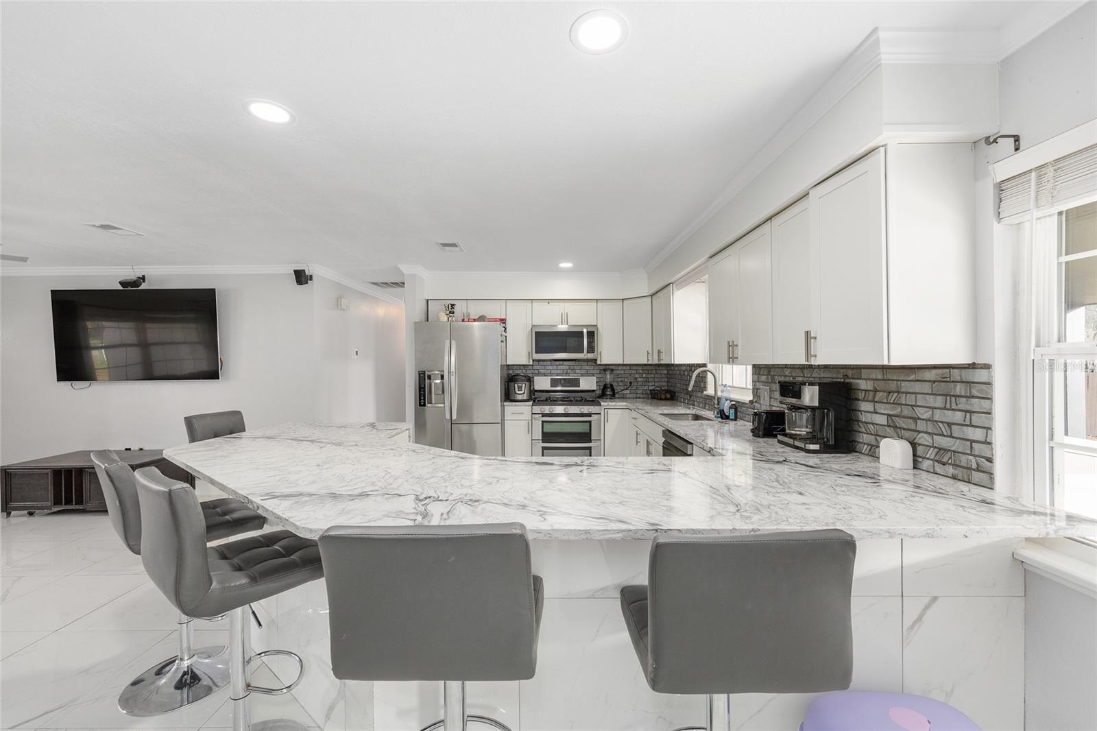 Image 12 of 42 For 4051 22nd Avenue