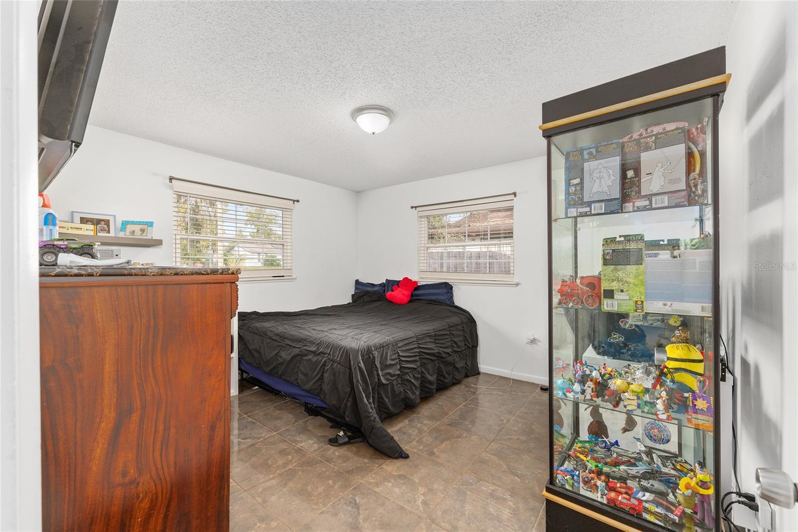 Image 20 of 42 For 4051 22nd Avenue