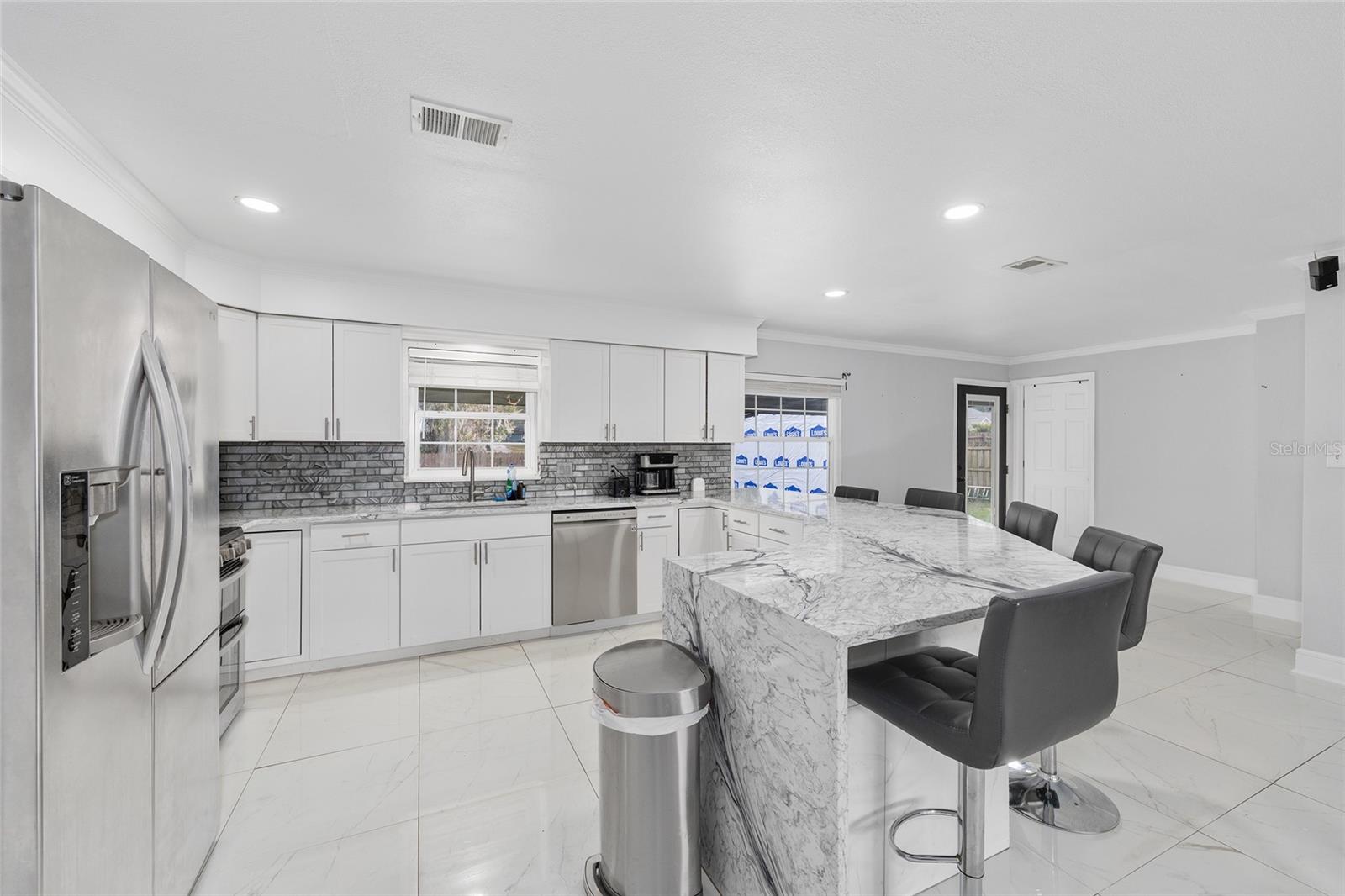 Image 9 of 42 For 4051 22nd Avenue