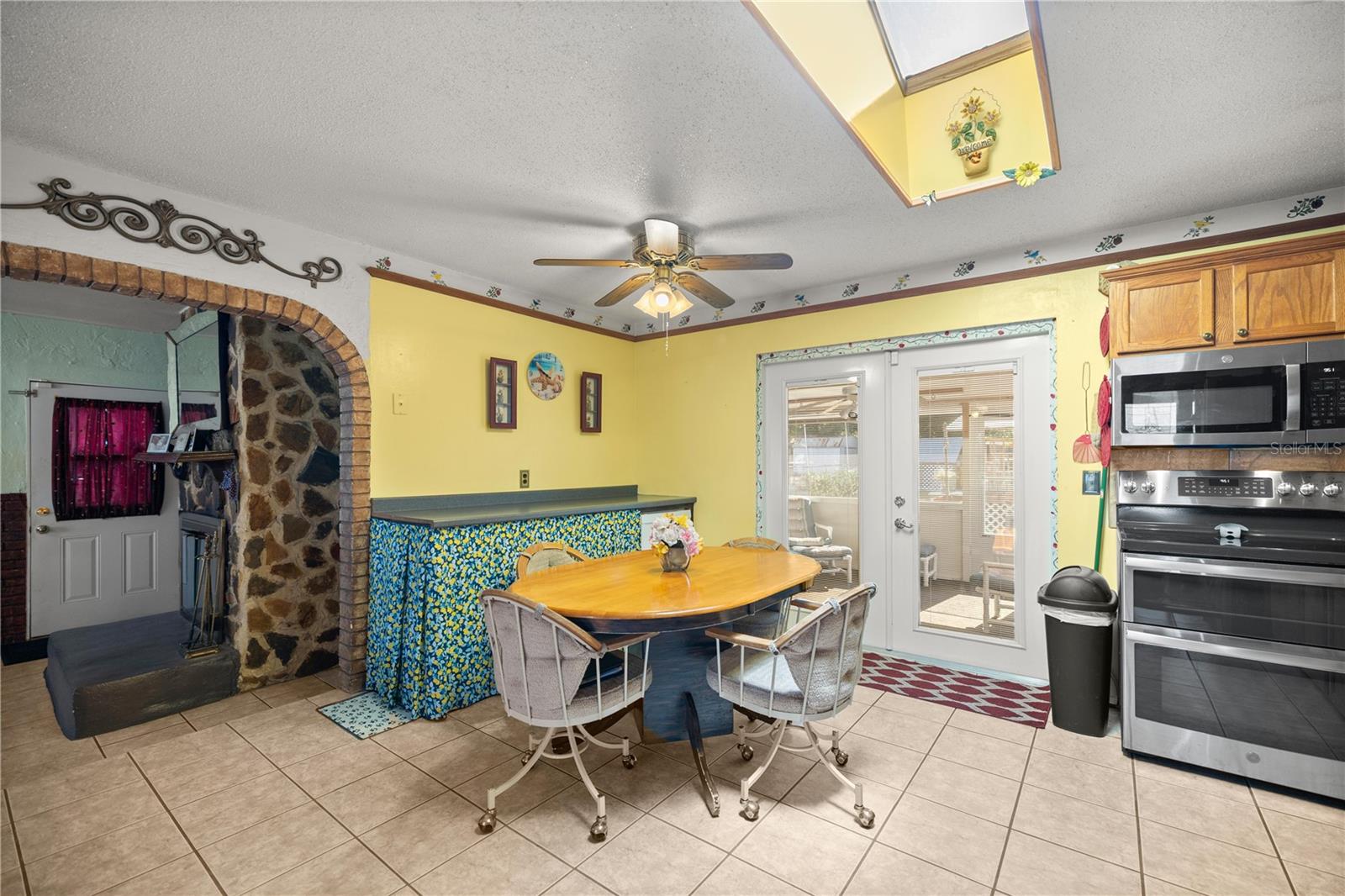 Image 7 of 43 For 12351 Hwy 464