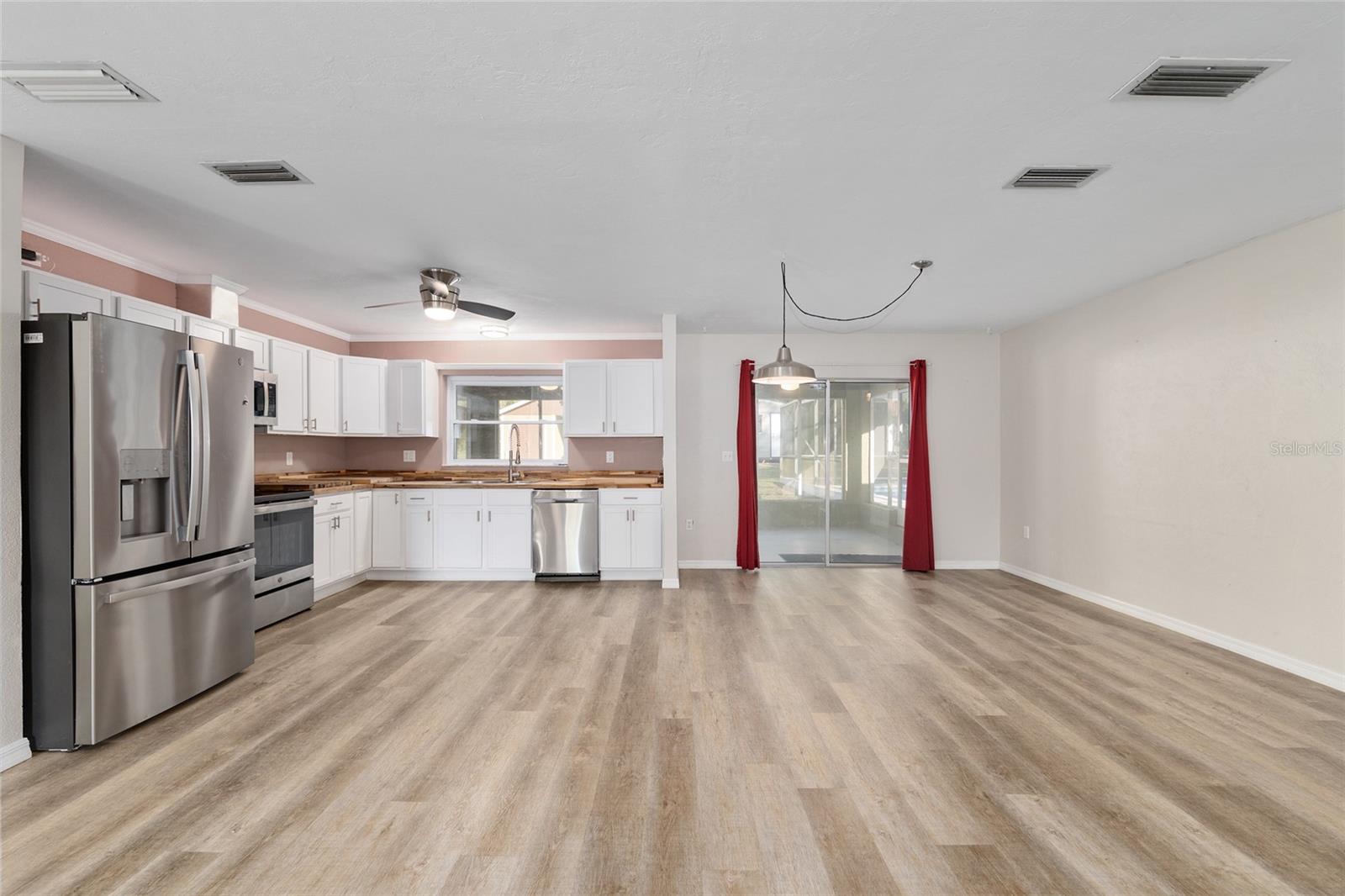 Image 12 of 64 For 9025 215th Avenue